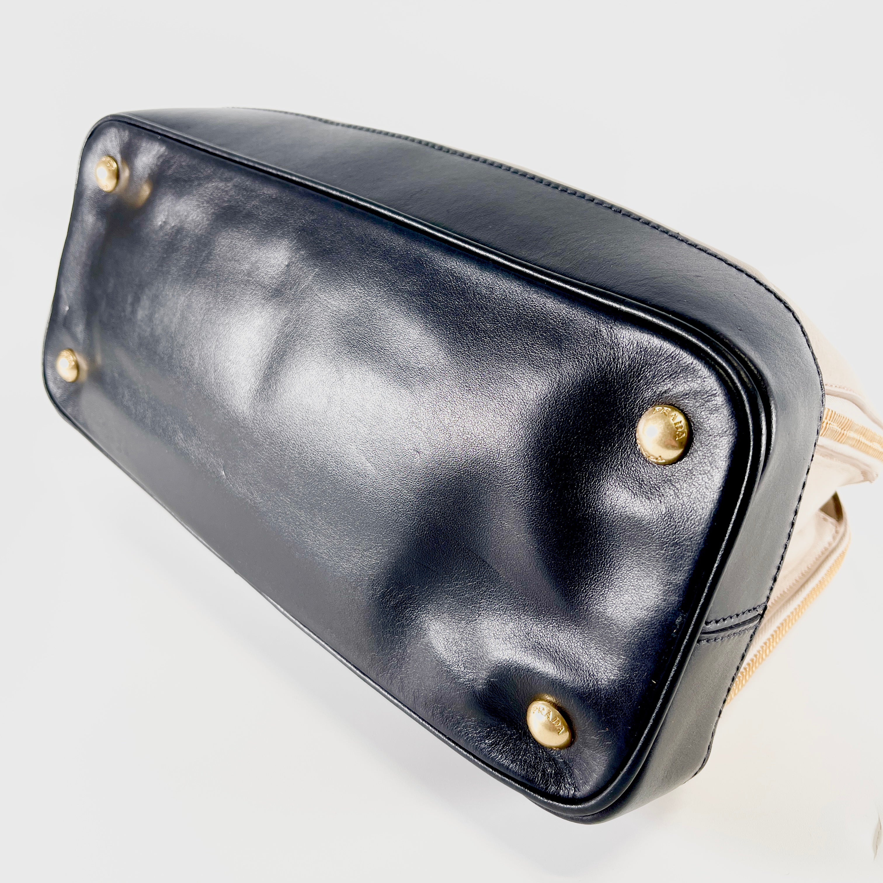 2604 secondhand PRADA B2593C7 hand bag