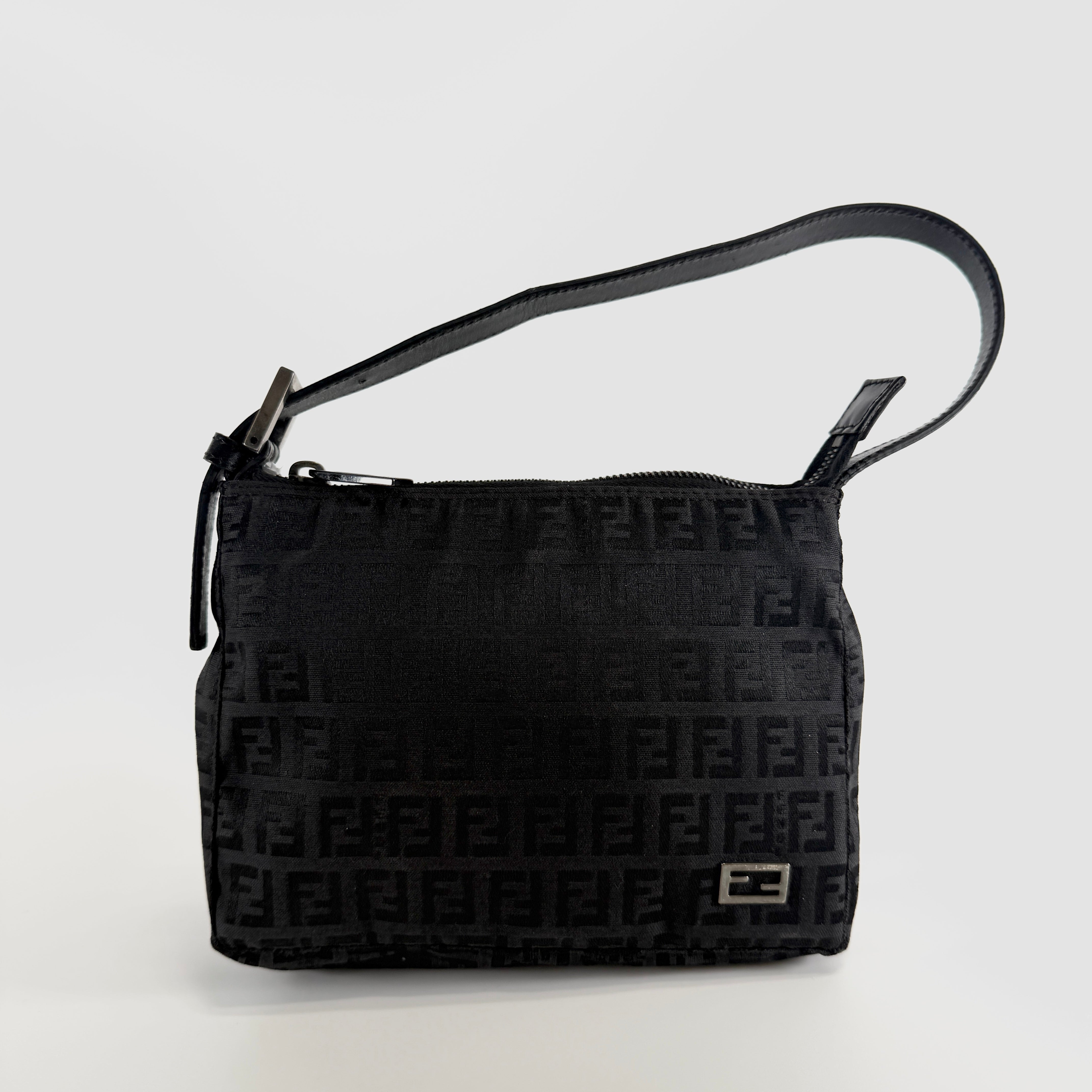2606 secondhand FENDI bag / others Zucchino