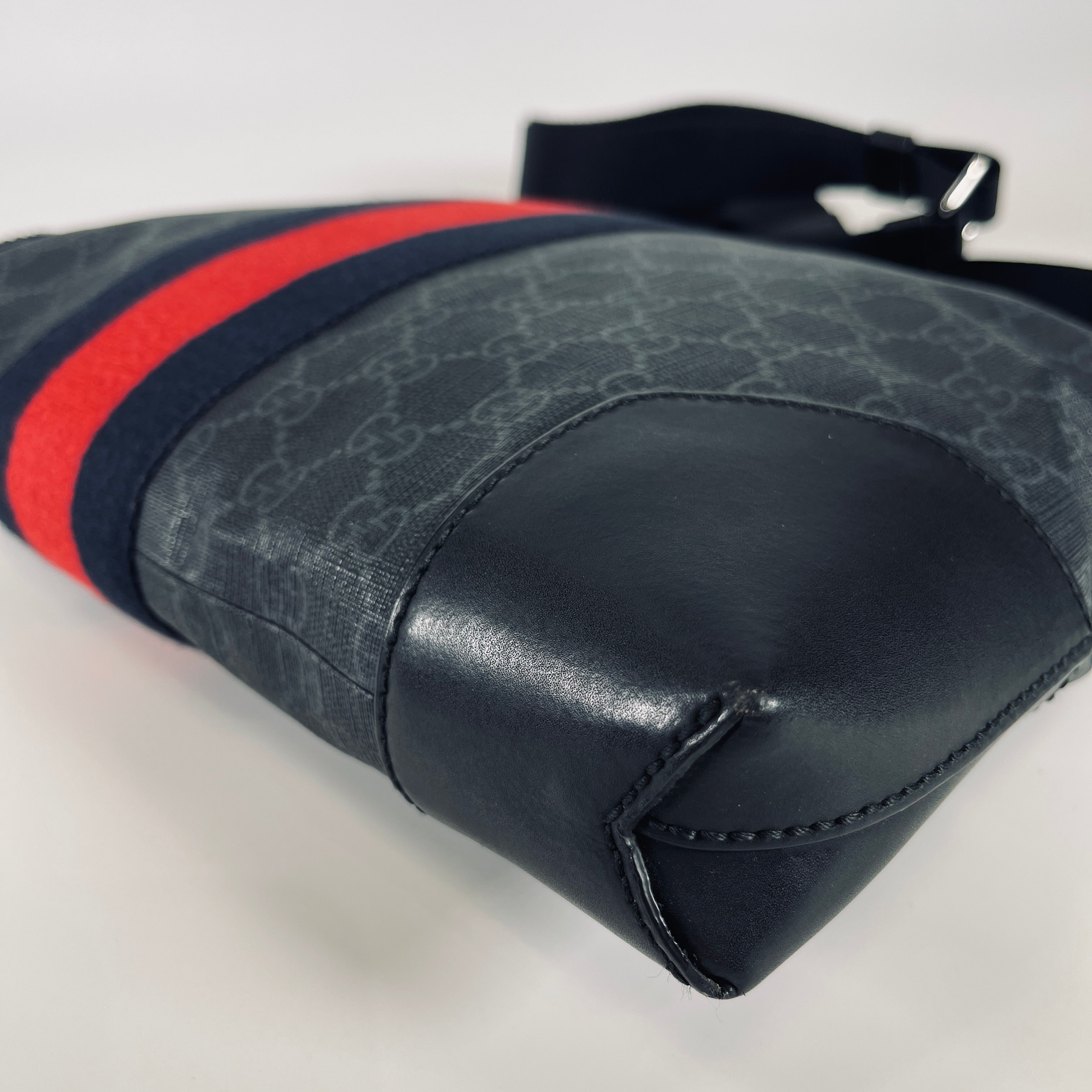 2605 secondhand GUCCI Messenger Bag GG Supreme Sherry line