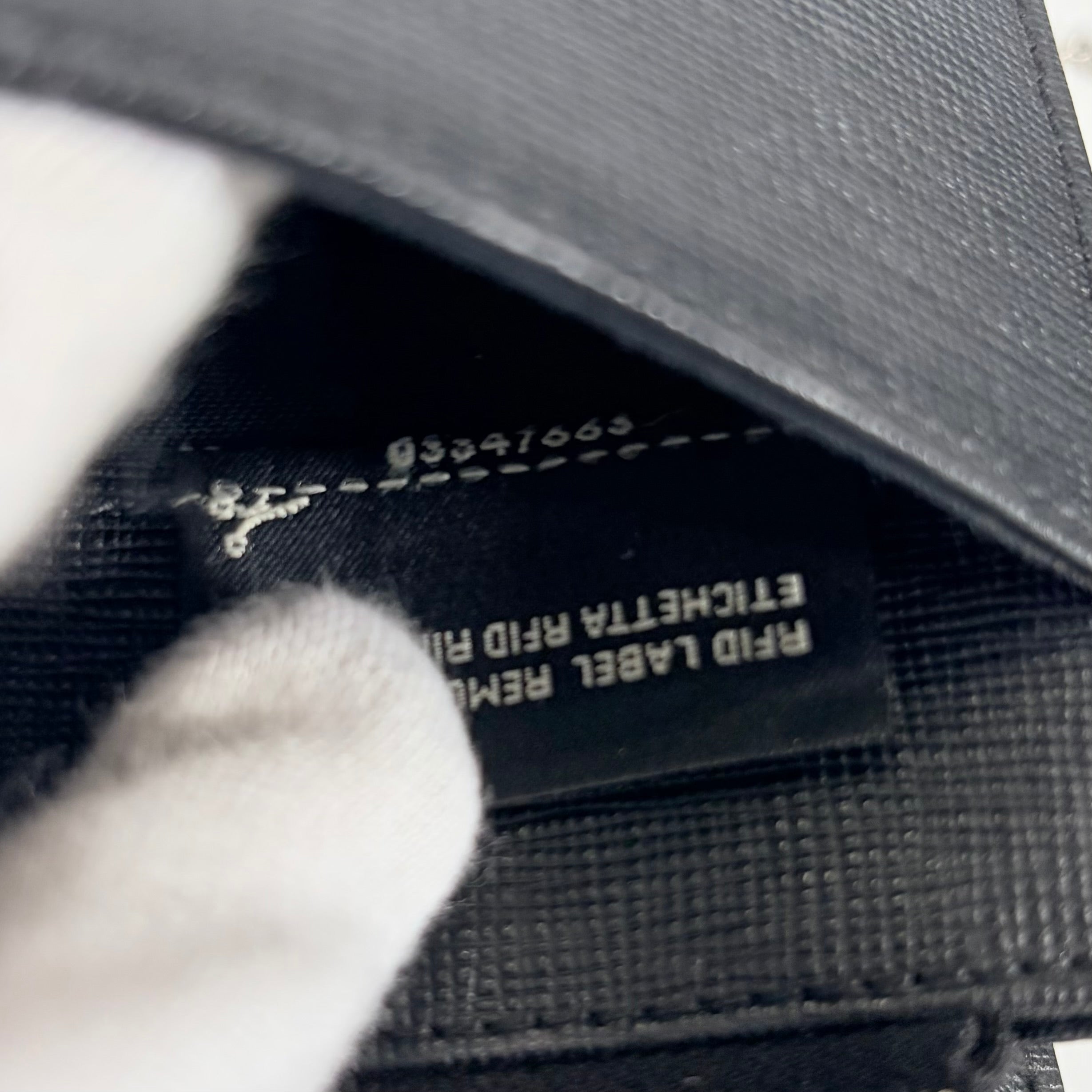 2605 secondhand Fendi shoulder bag / crossbody bag Karlito