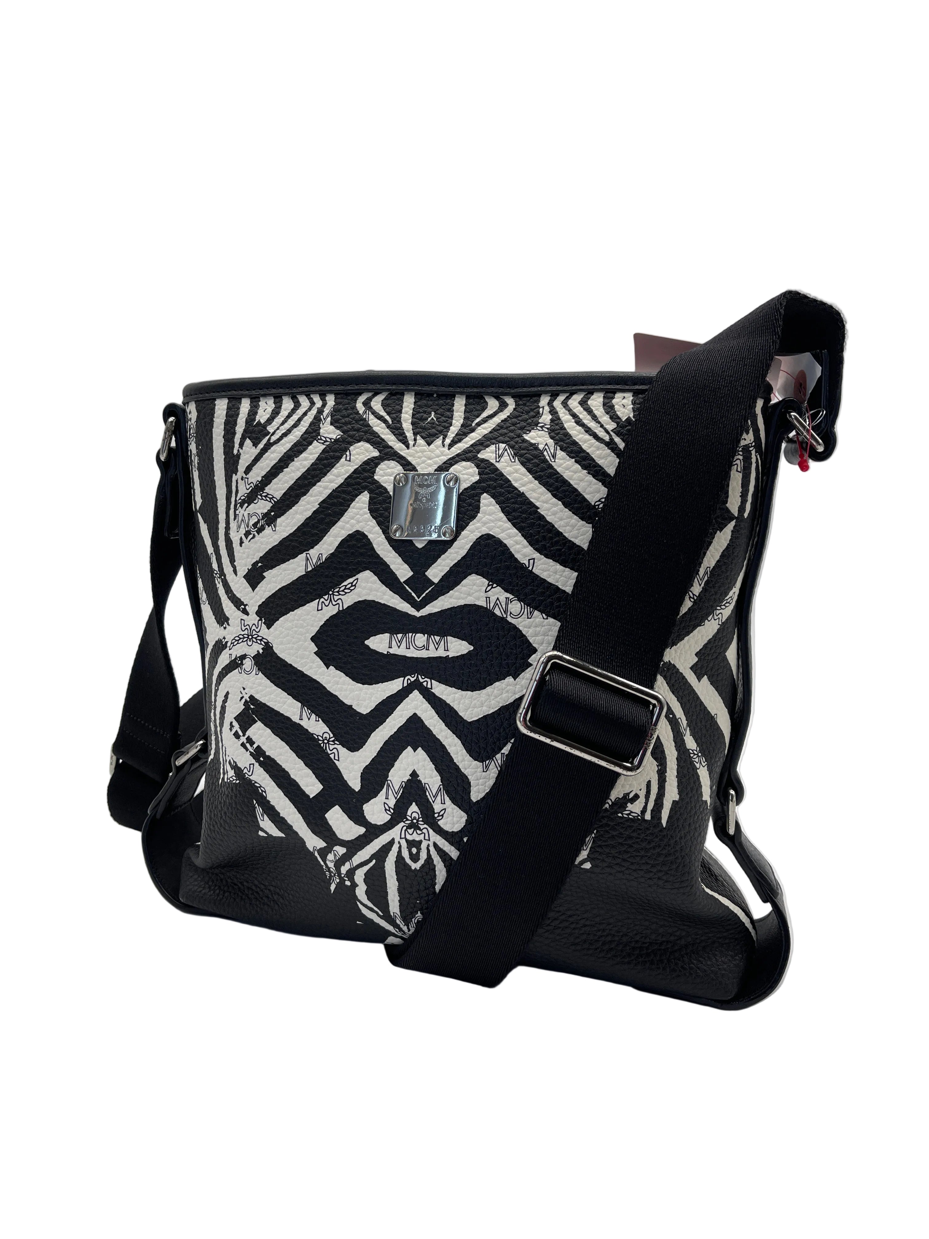 2511 MCM MCM Shoulder Bag