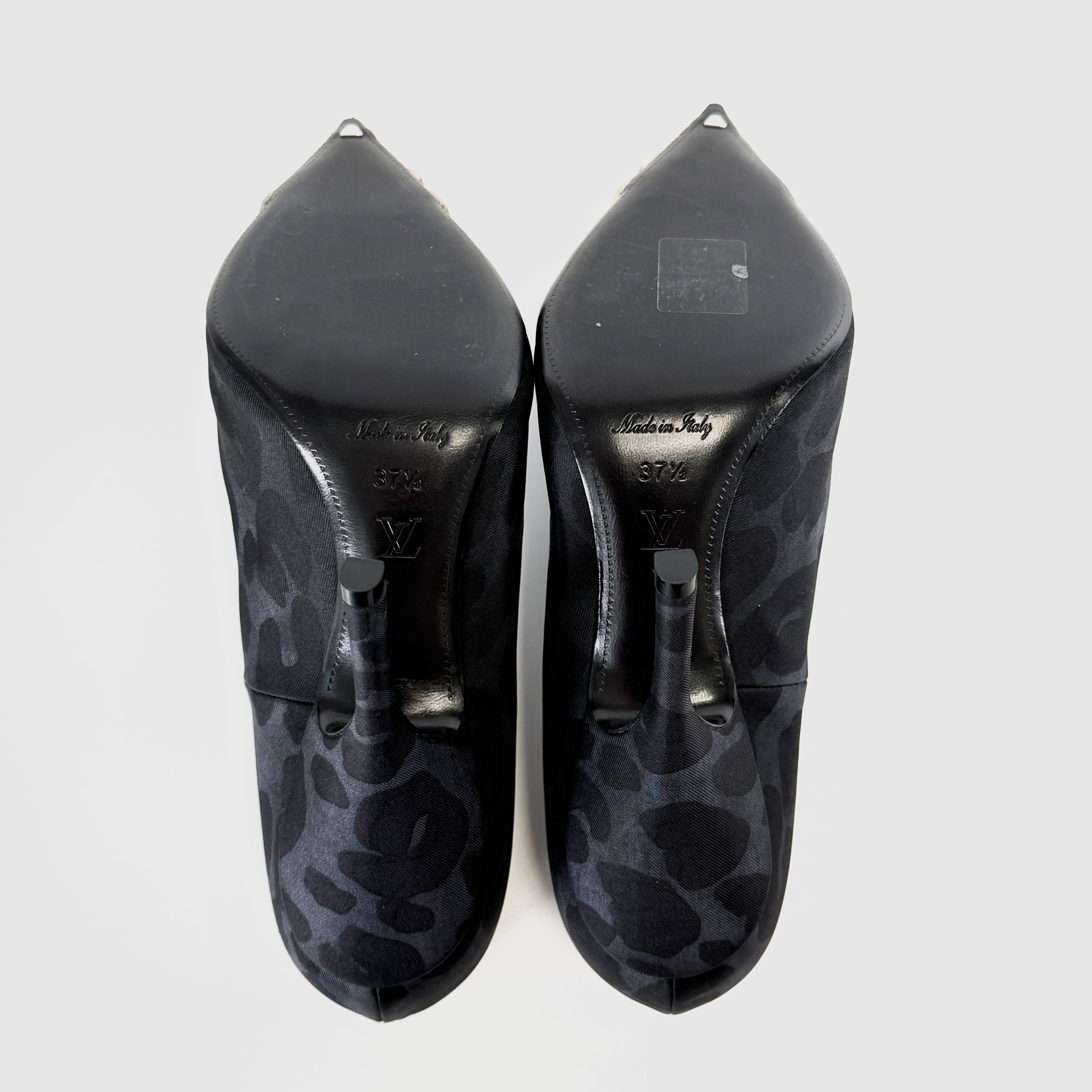 2607 secondhand LV 12 year fabric pumps 37 1/2 Women's Navy × black MA0142 Leopard Pattern studs metal