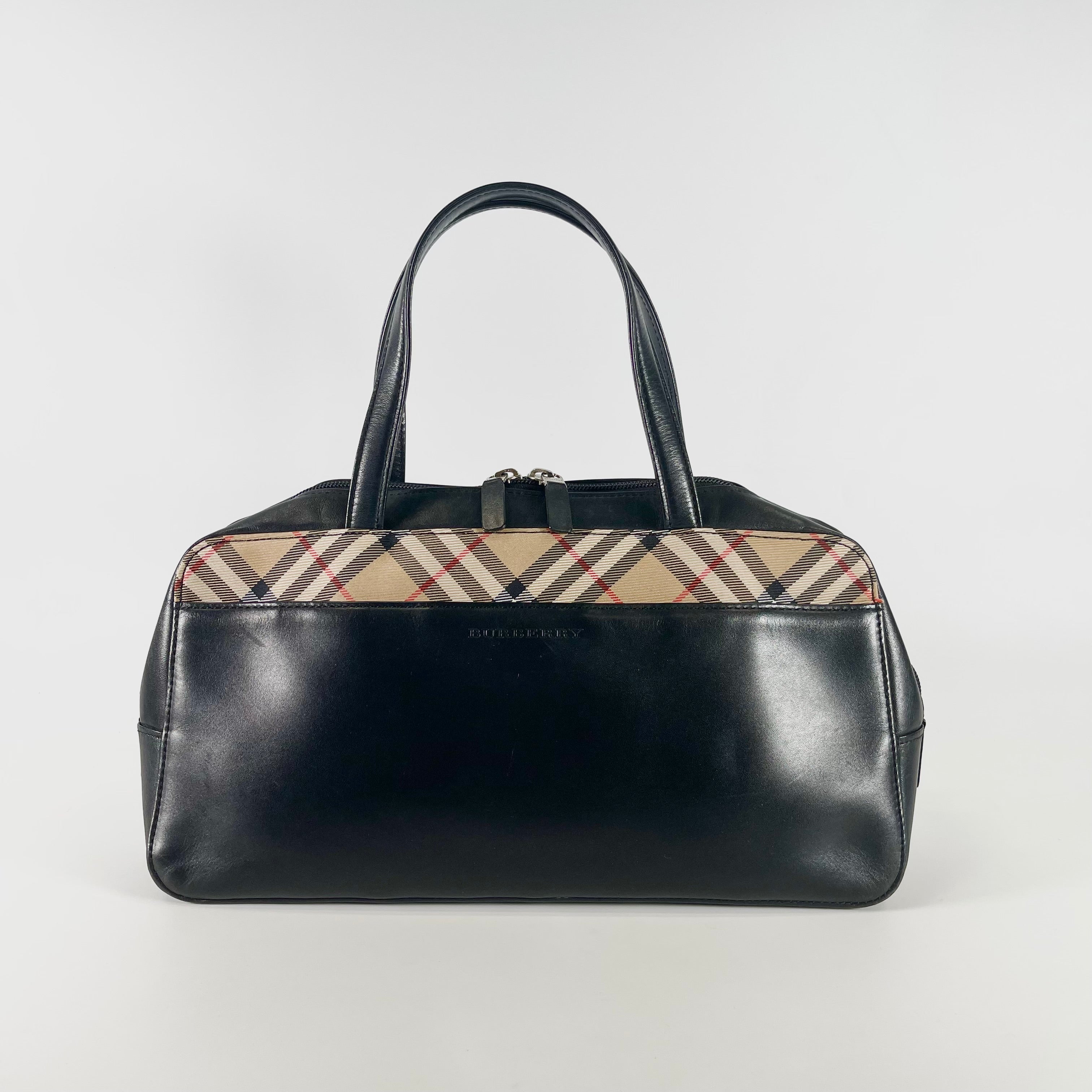 2604 secondhand BURBERRY hand bag