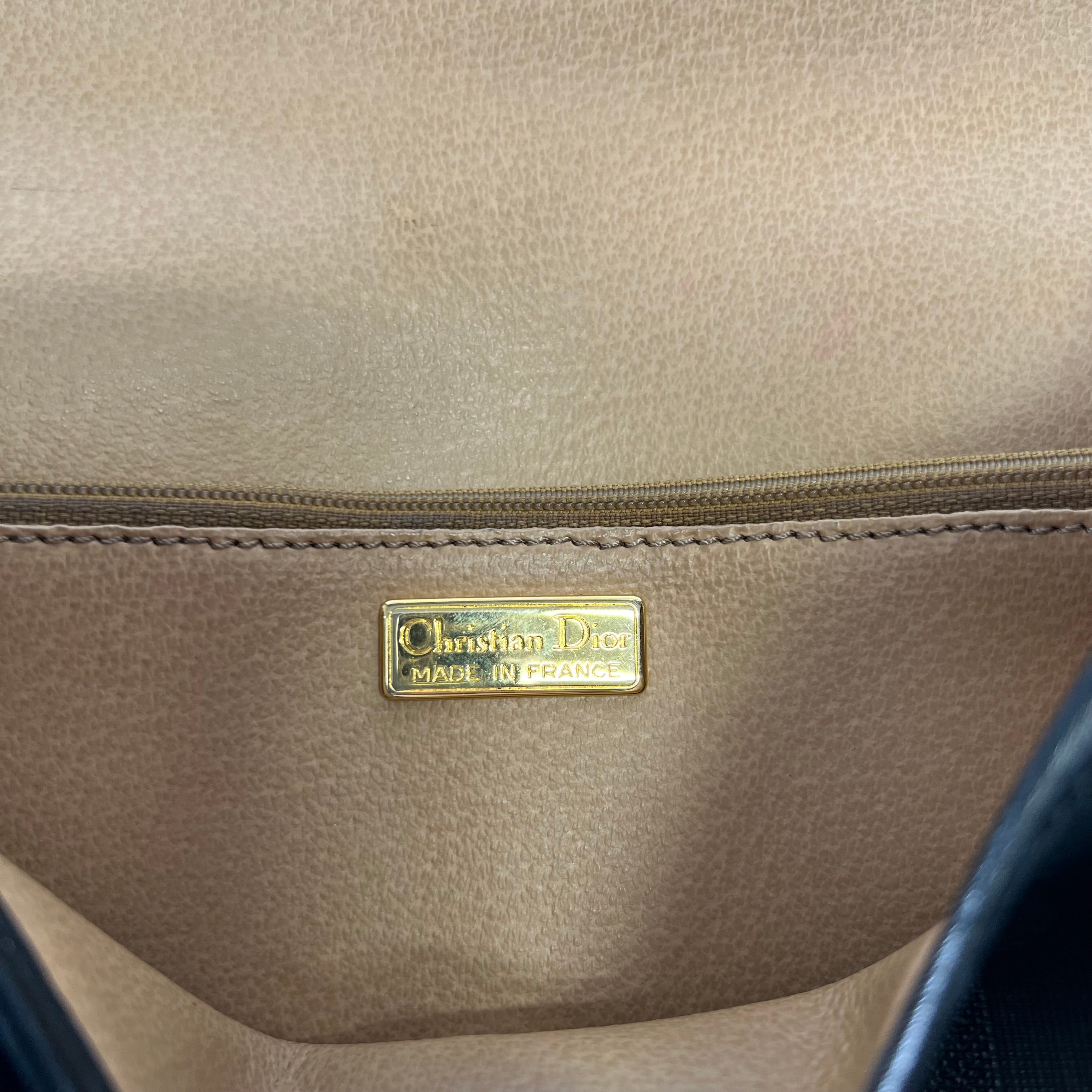 2605 secondhand CD Shoulder bag