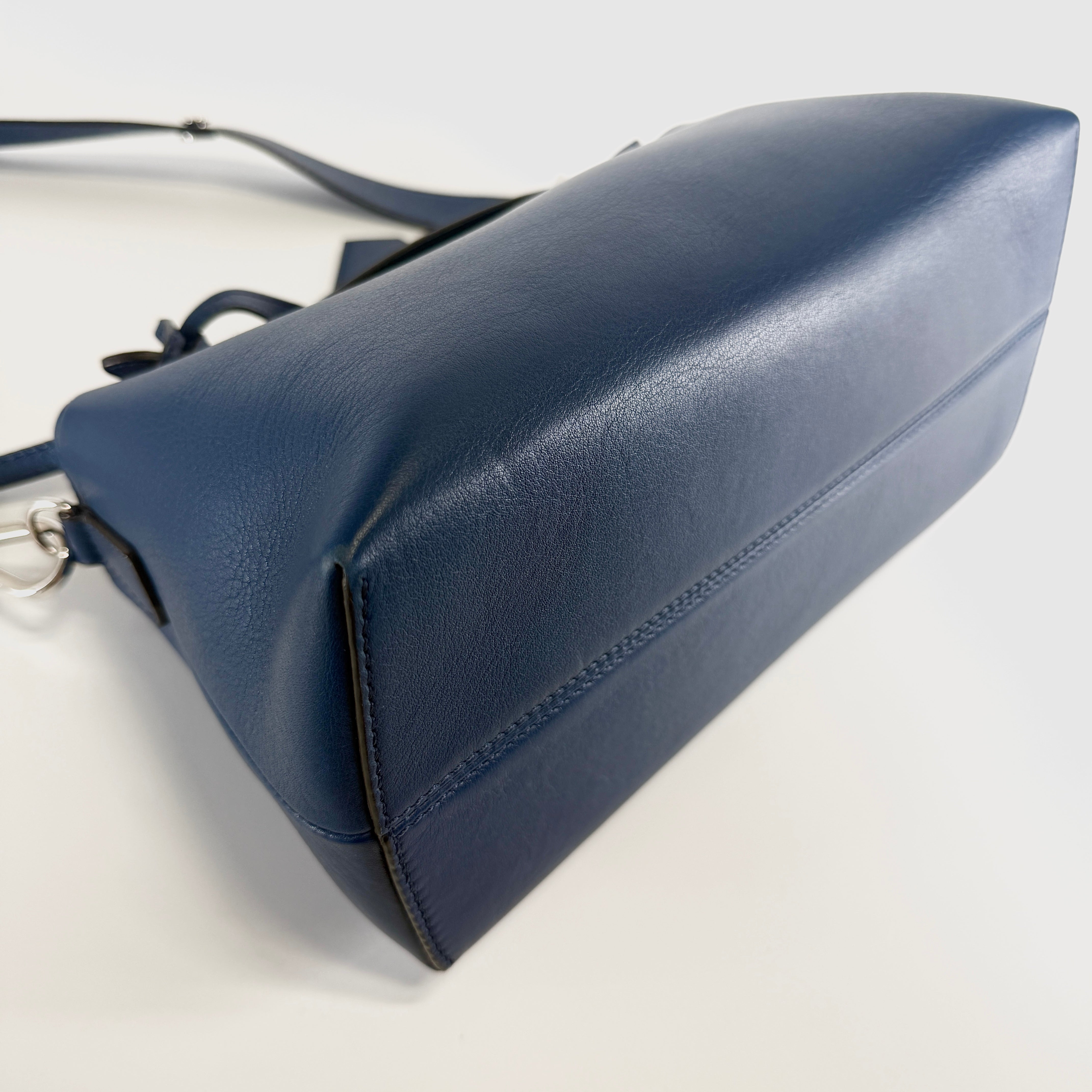 2606 secondhand FENDI By the Way medium leather 2WAY hand bag blue 8BL124