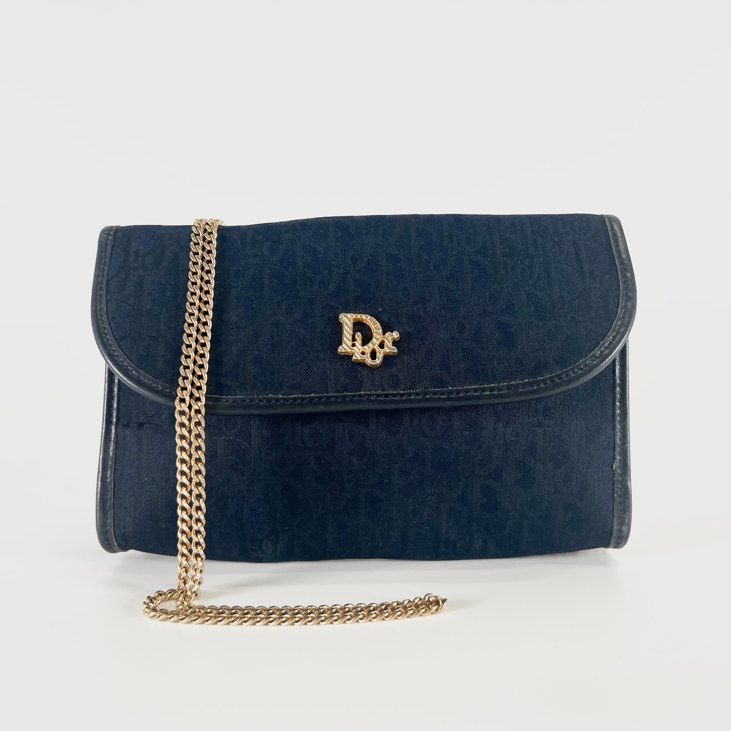 2605 secondhand CD Trotter Chain Shoulder Bag