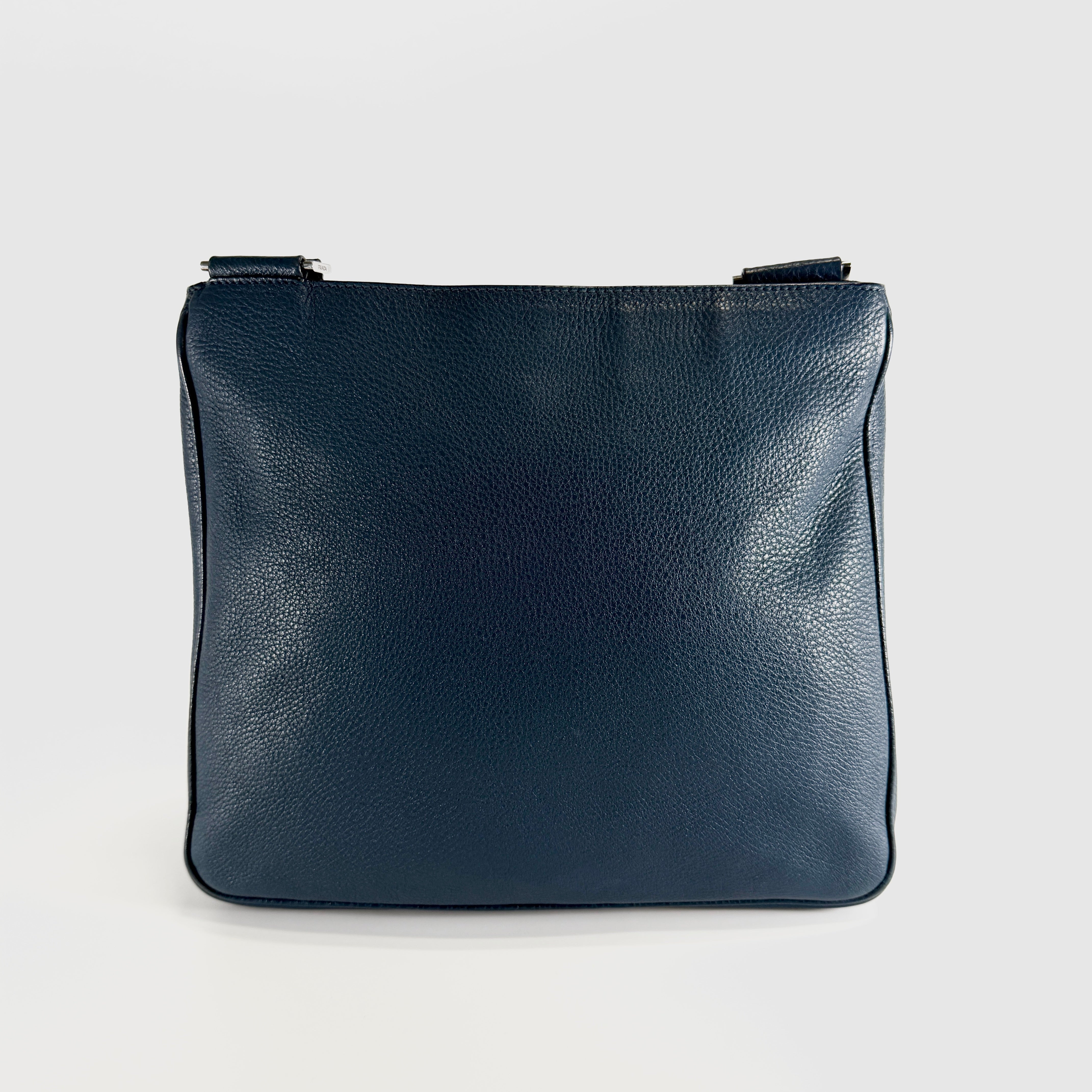 2607 secondhand PRADA Shoulder bag
