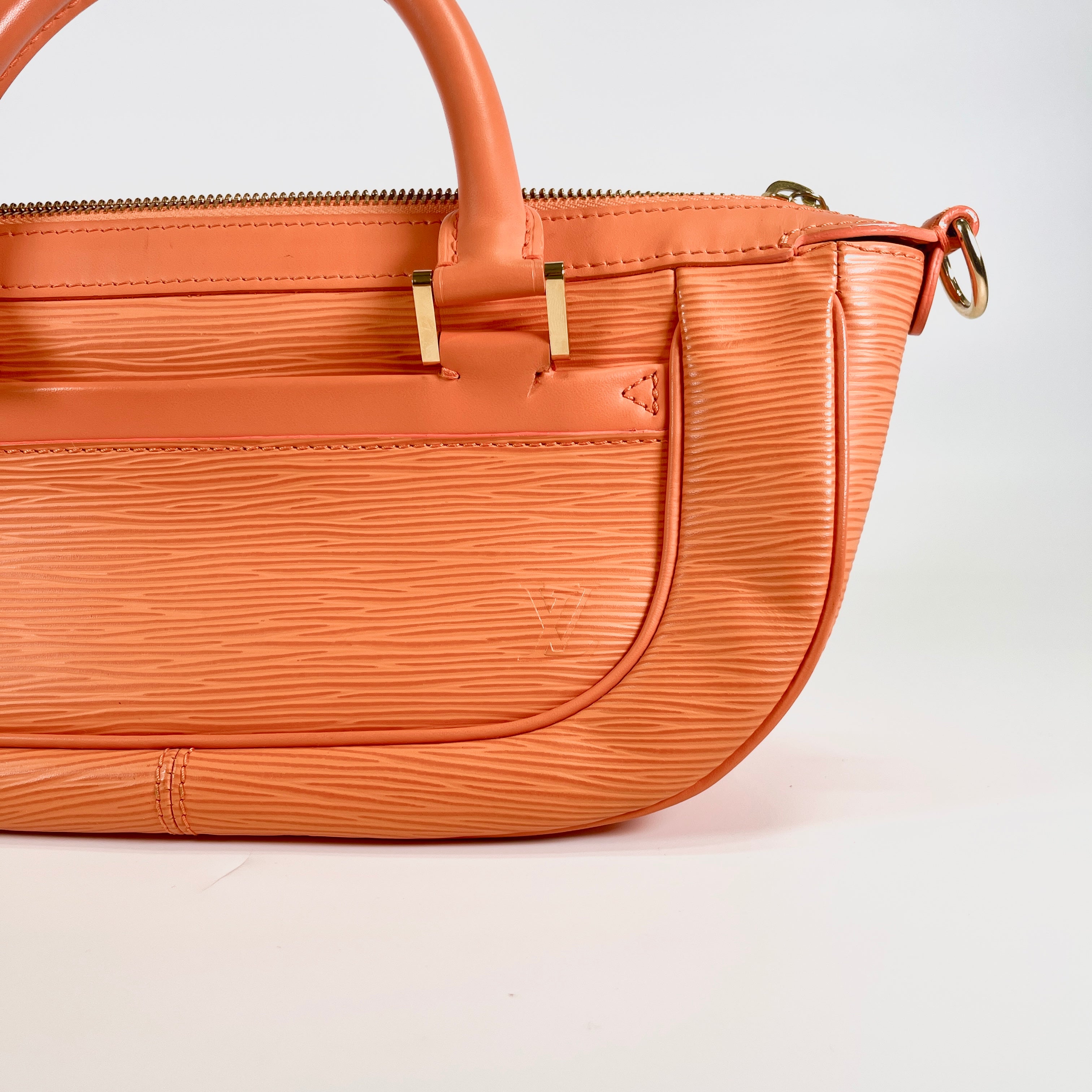 2605 secondhand LV Epi PM