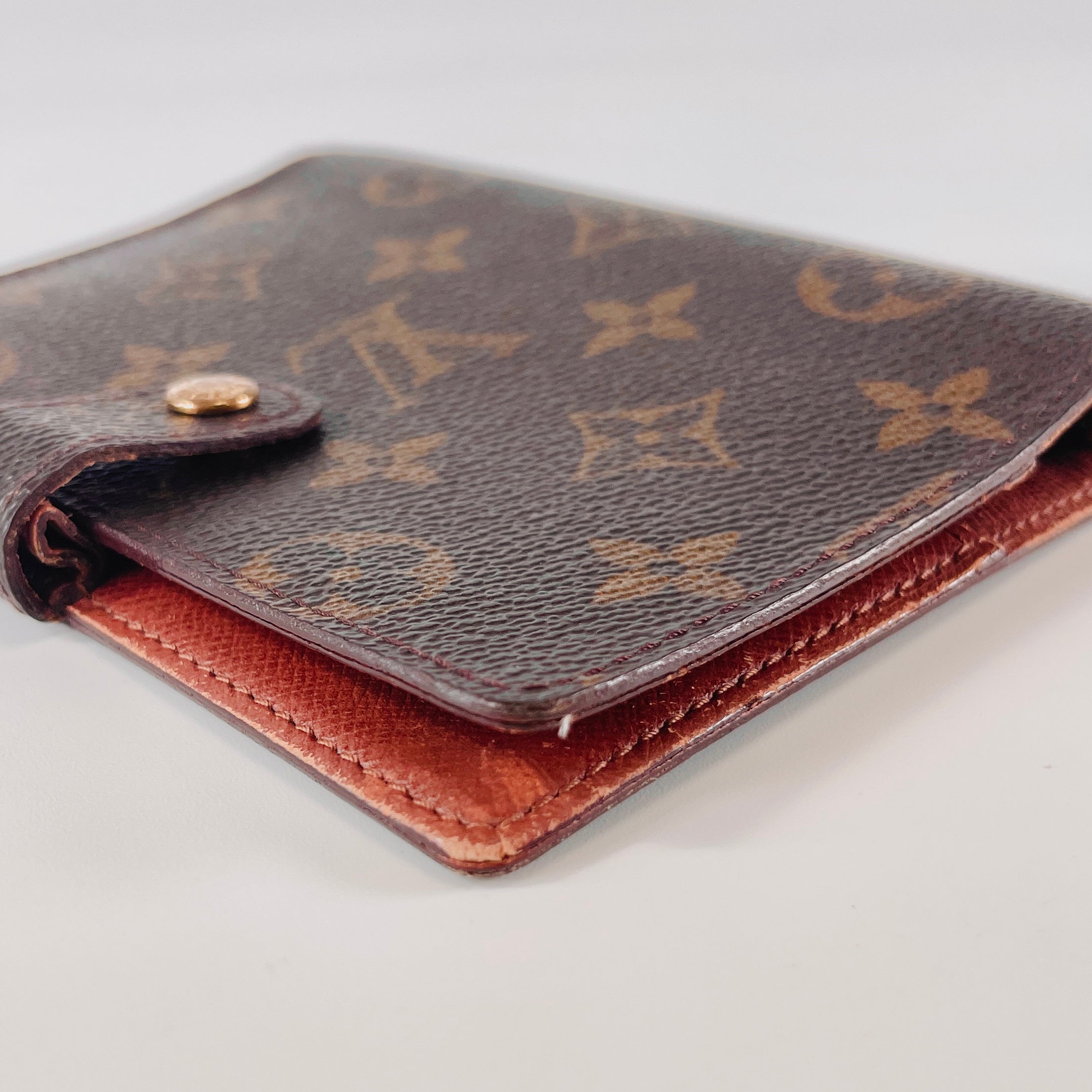 2604 secondhand LV pocket book M60180 Couverture path pole