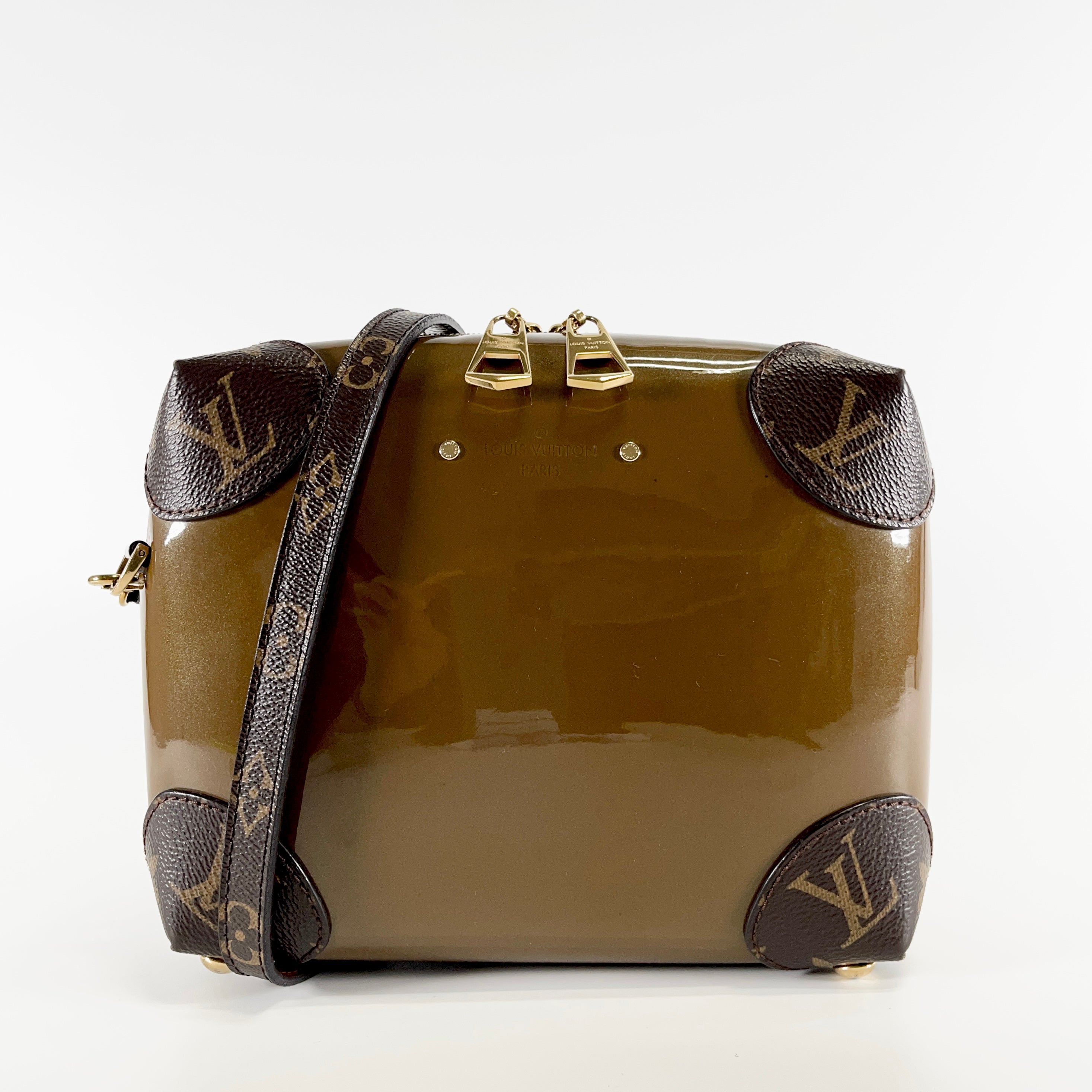 2606 secondhand LV Monogram M54390 patent bronze PL4147 fastener shoulder strap