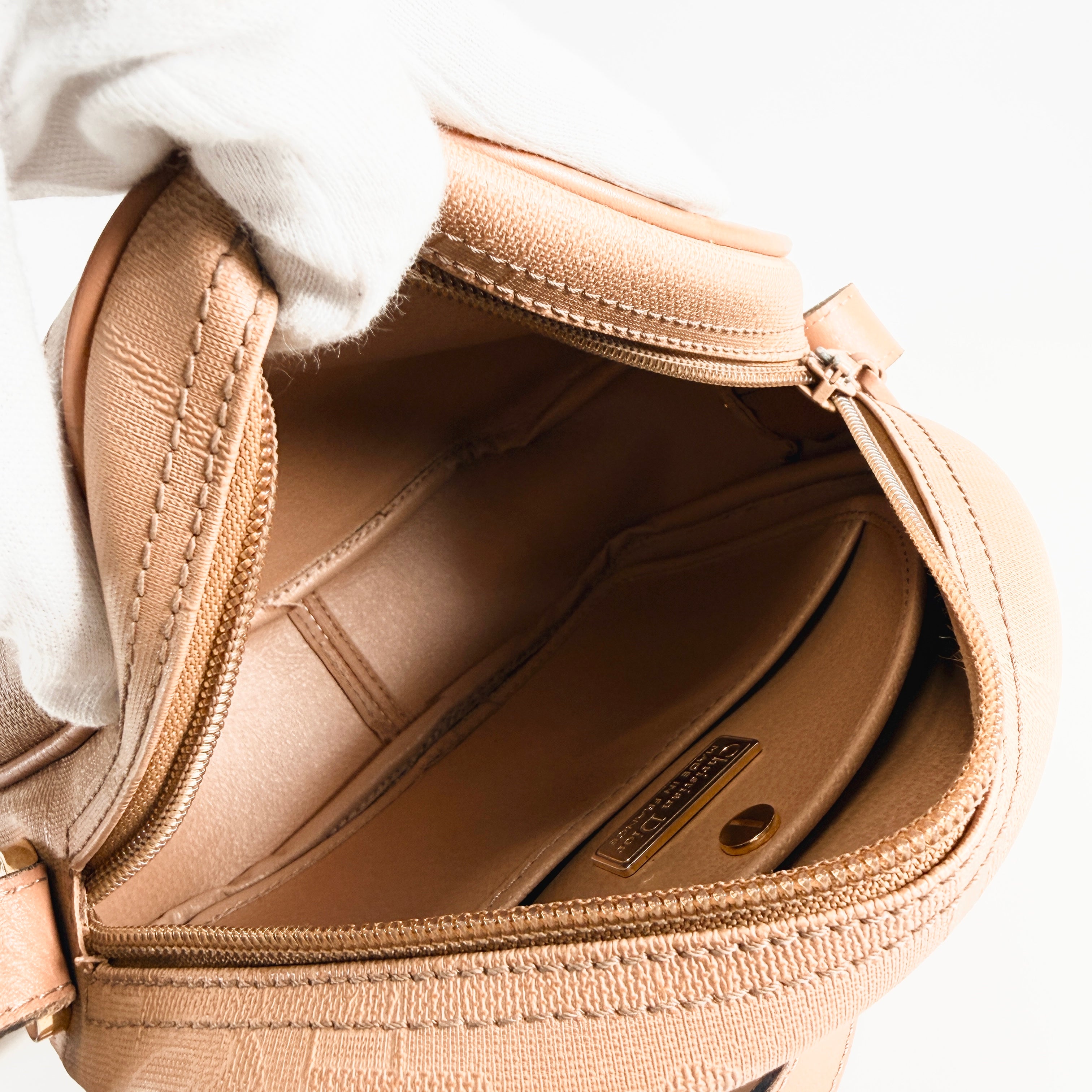 2605 secondhand CD Shoulder bag