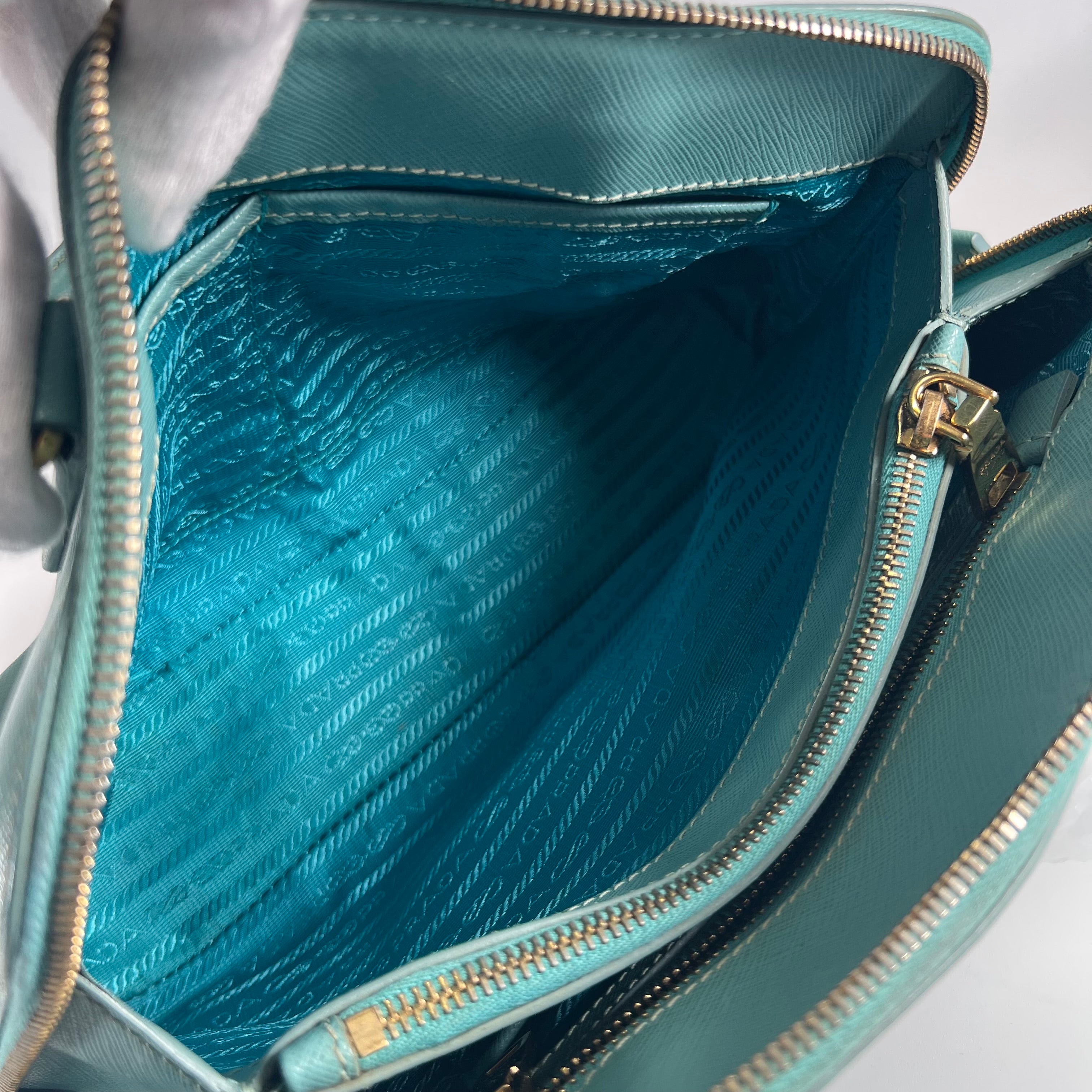 2604 secondhand PRADA hand bag 2way