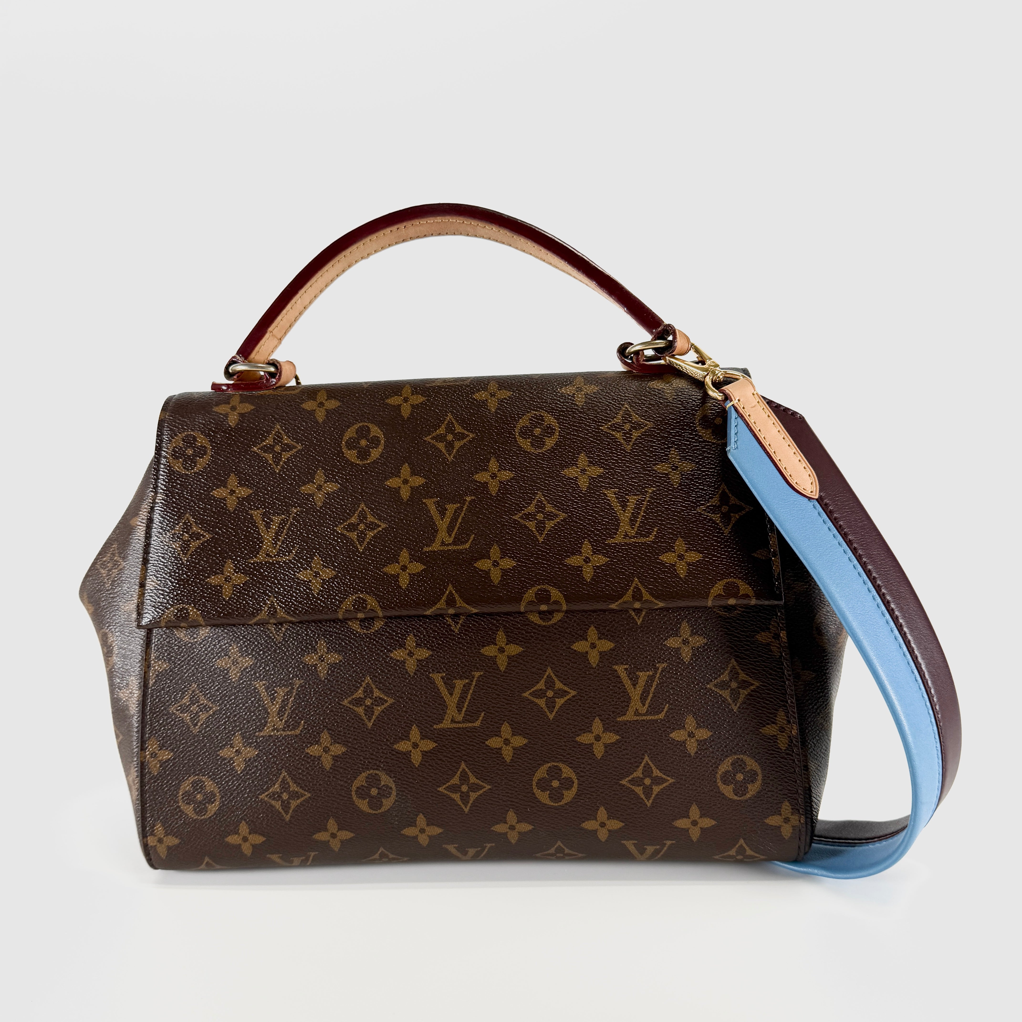 2605 secondhand LV Monogram Cluny M42735 HANDBAG