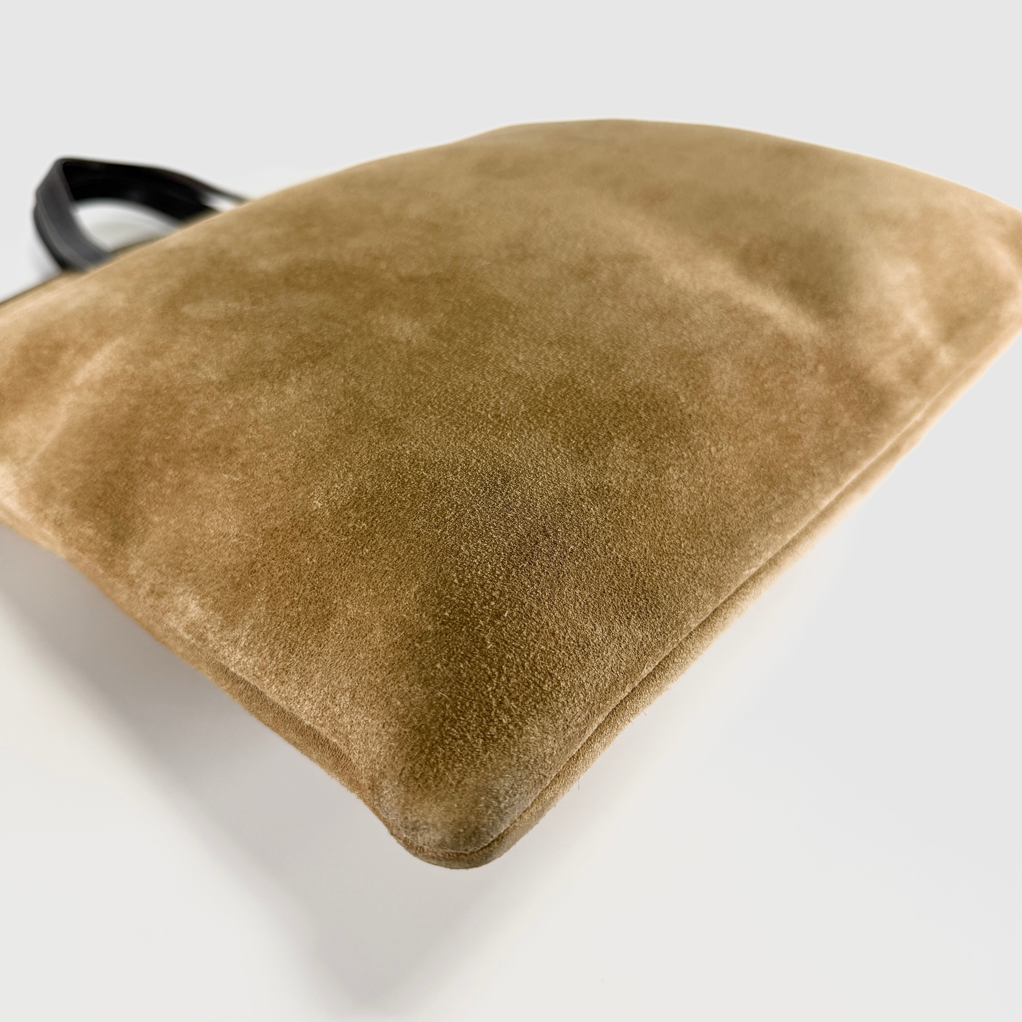 2607 secondhand LOEWE suede hand bag