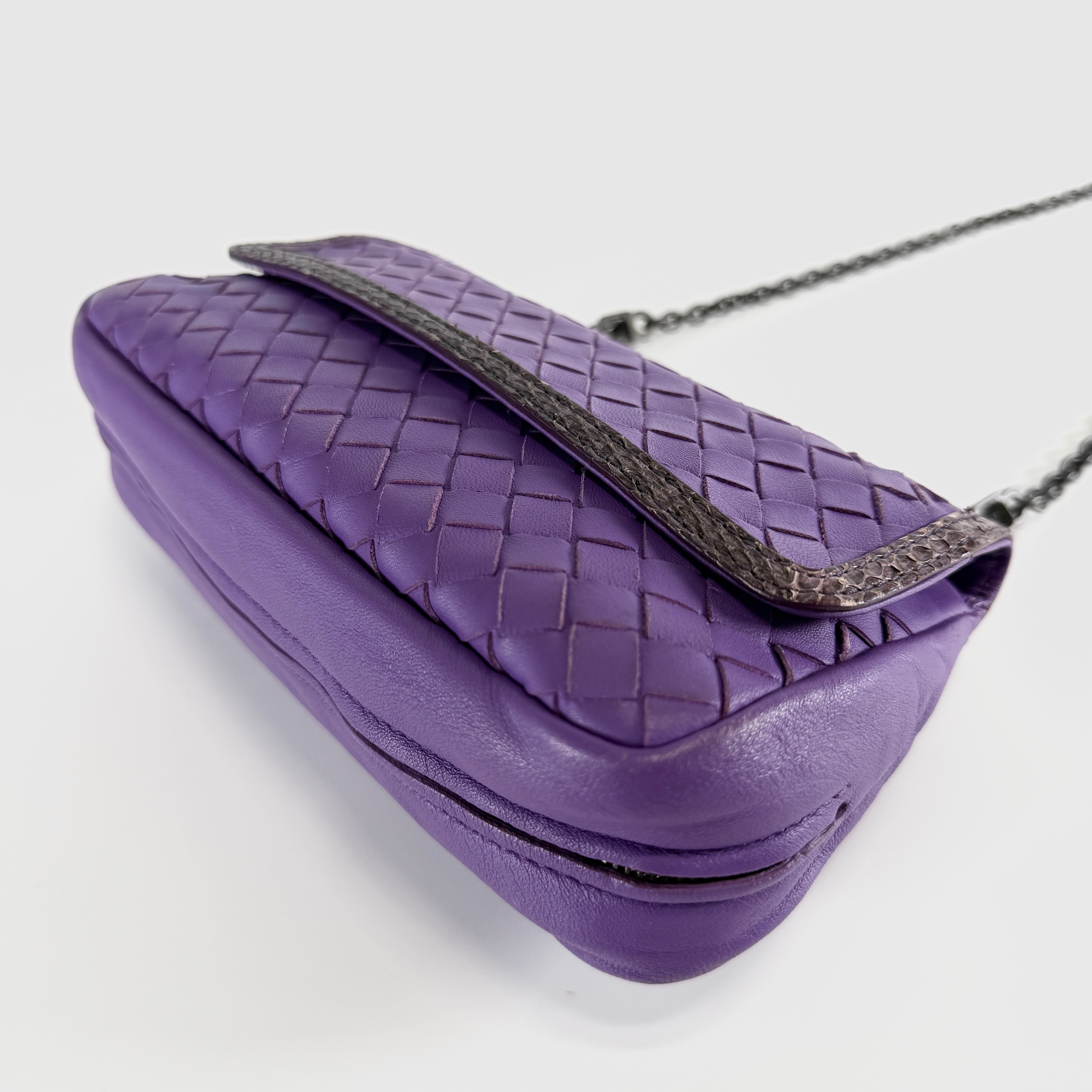 2607 secondhand BOTTEGAVENETA Intrecciato leather × Python Chain Shoulder Bag purple