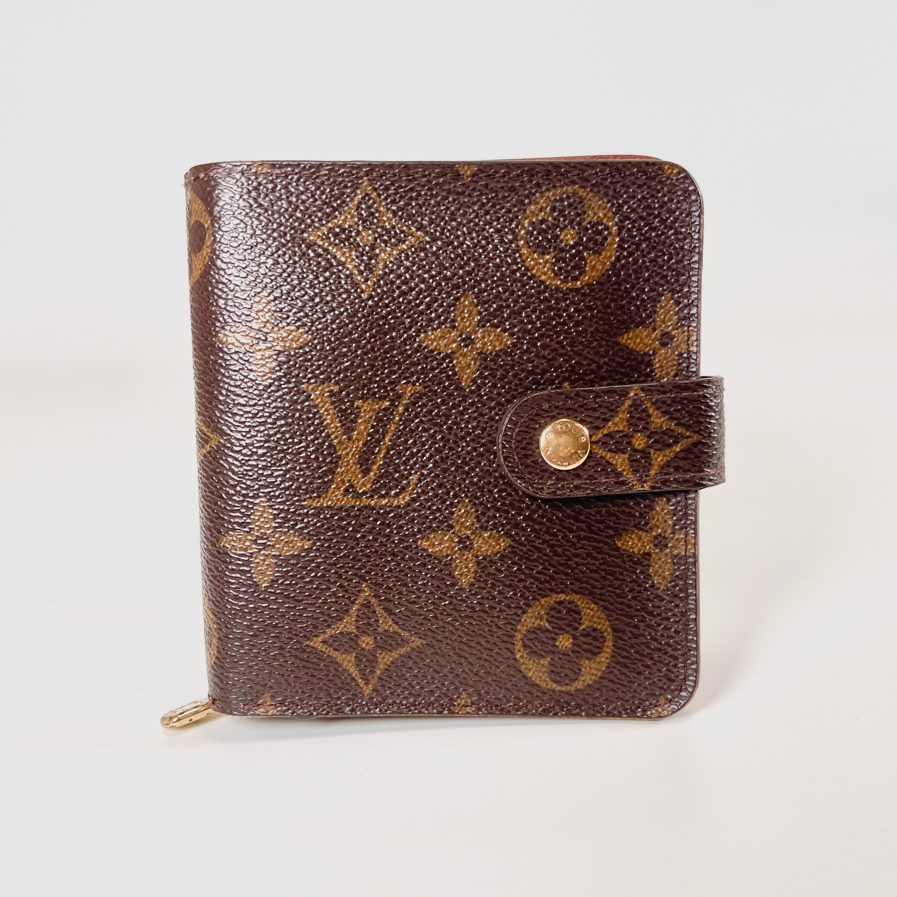 2603 secondhand LV Wallet compact Zip 83