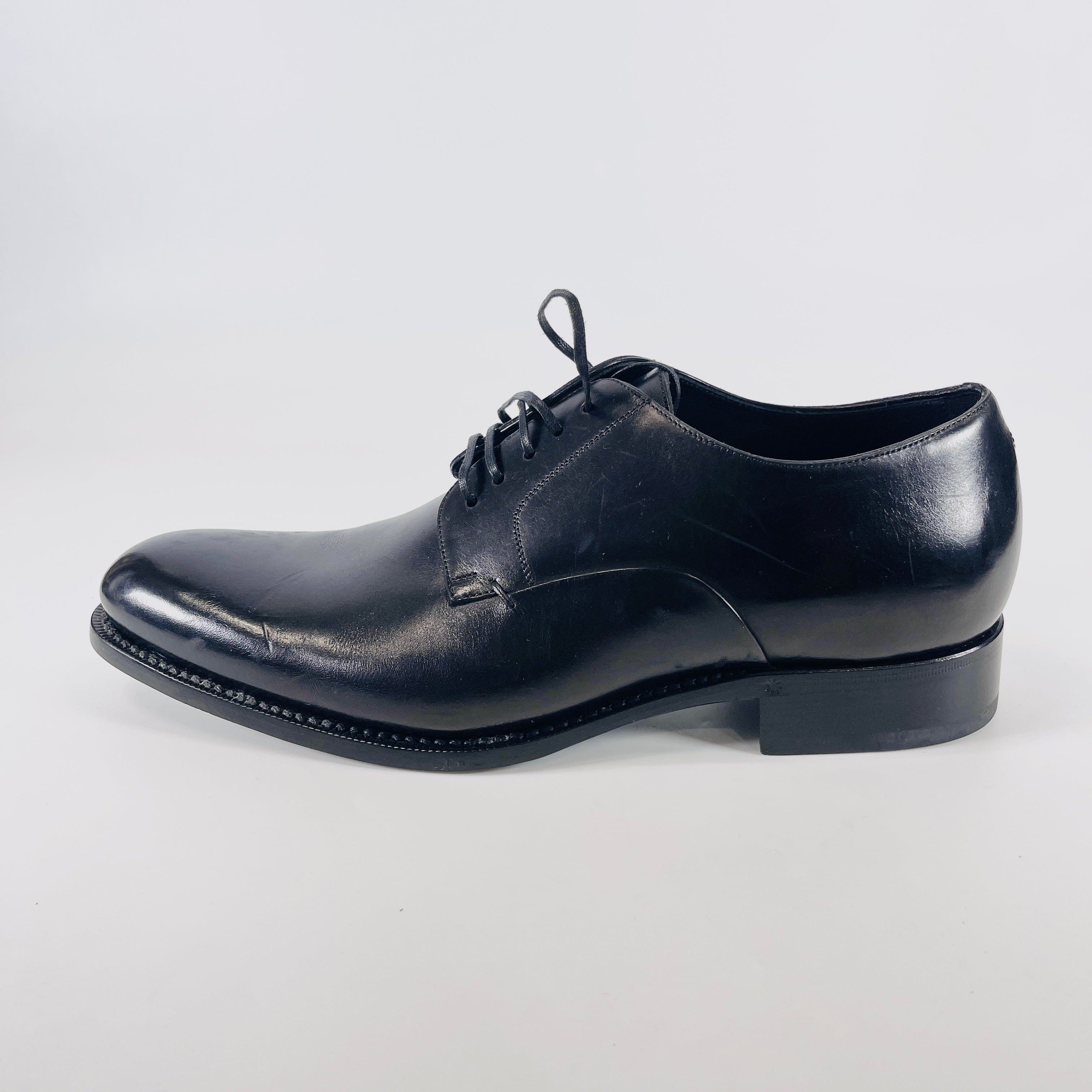 2602 secondhand CD leather shoes / Loafers