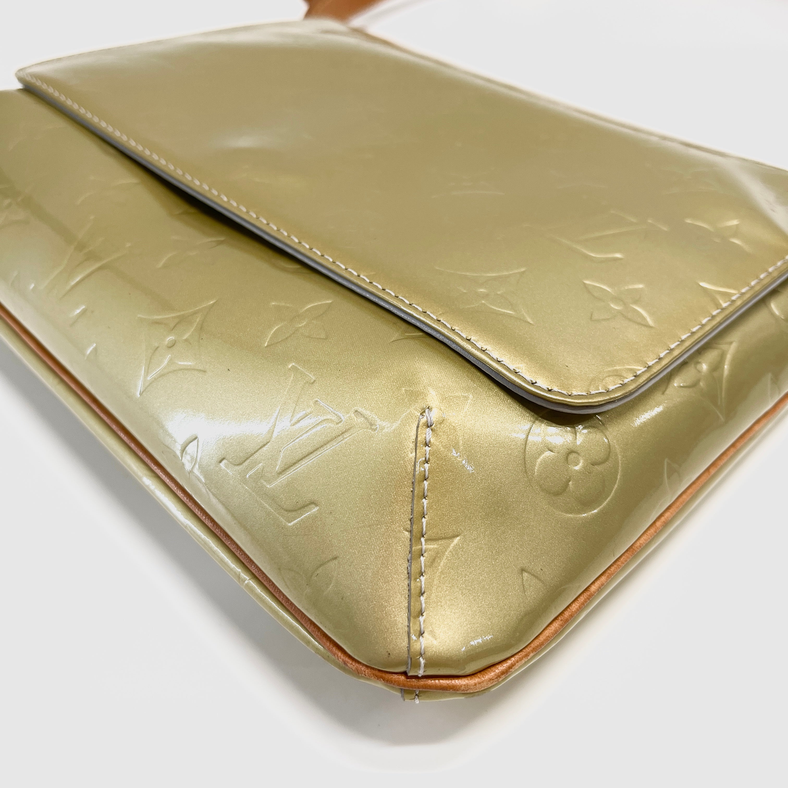 2605 secondhand LV Monogram Vernis Thompson Street