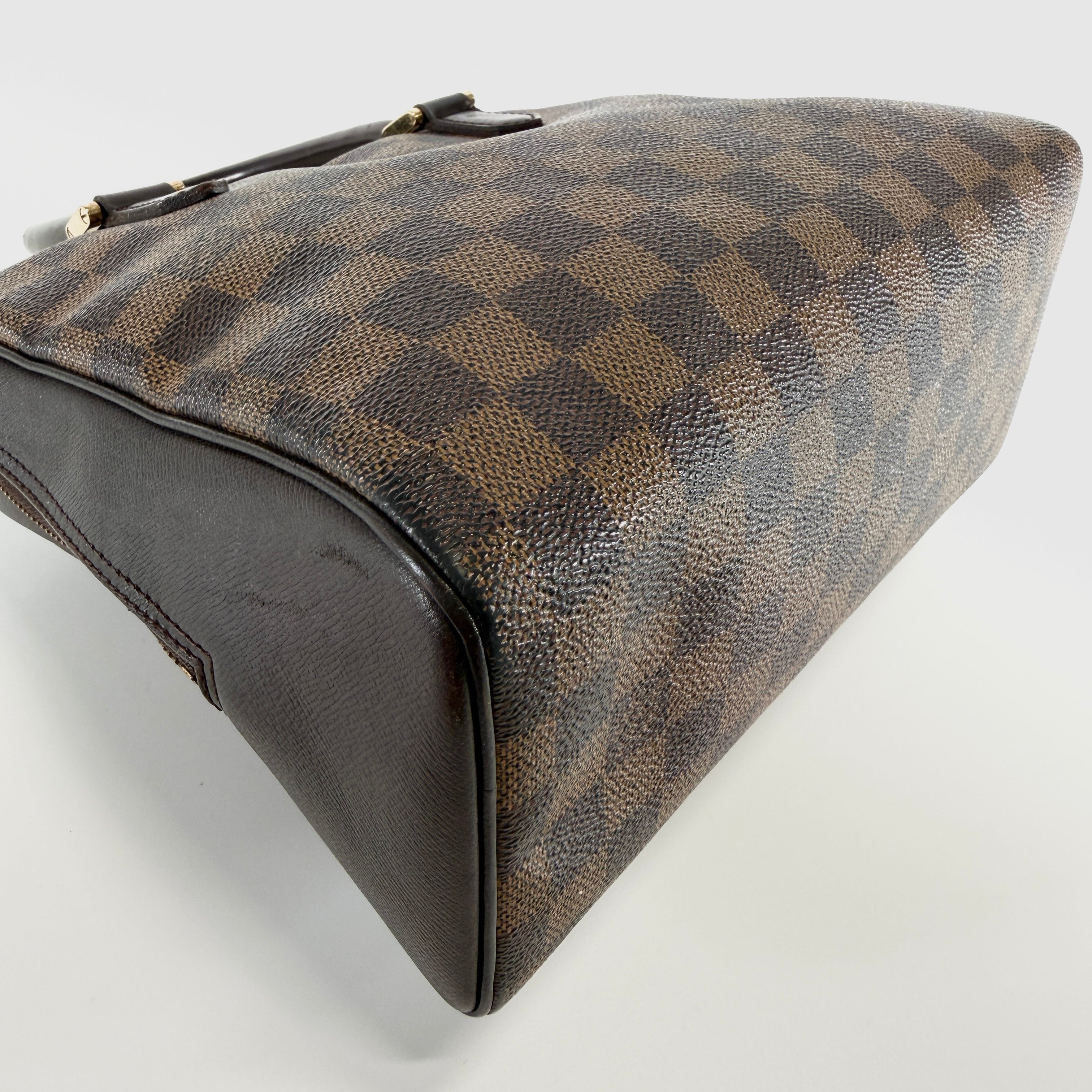 2606 secondhand LV bag / others Brera