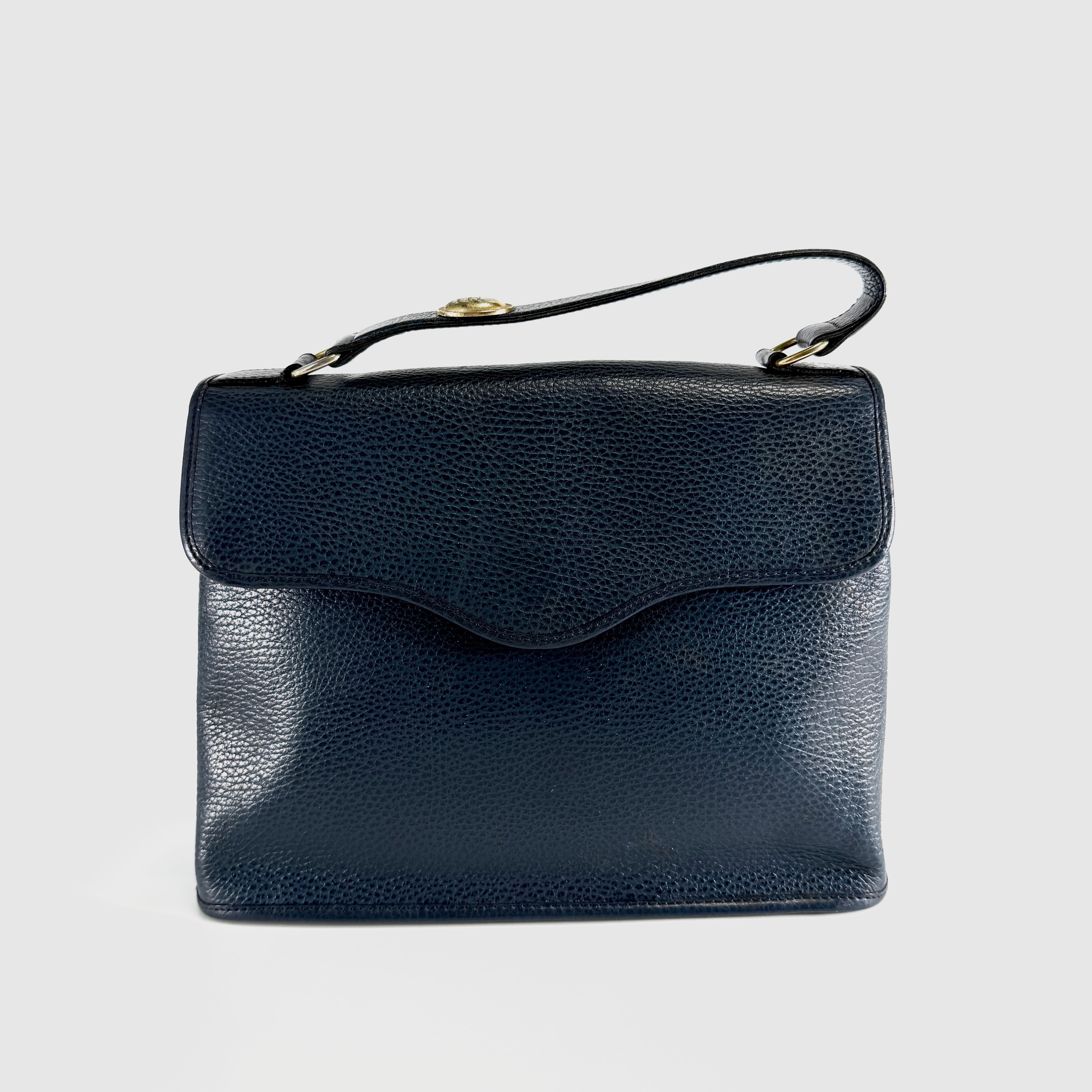 2607 secondhand CD hand bag