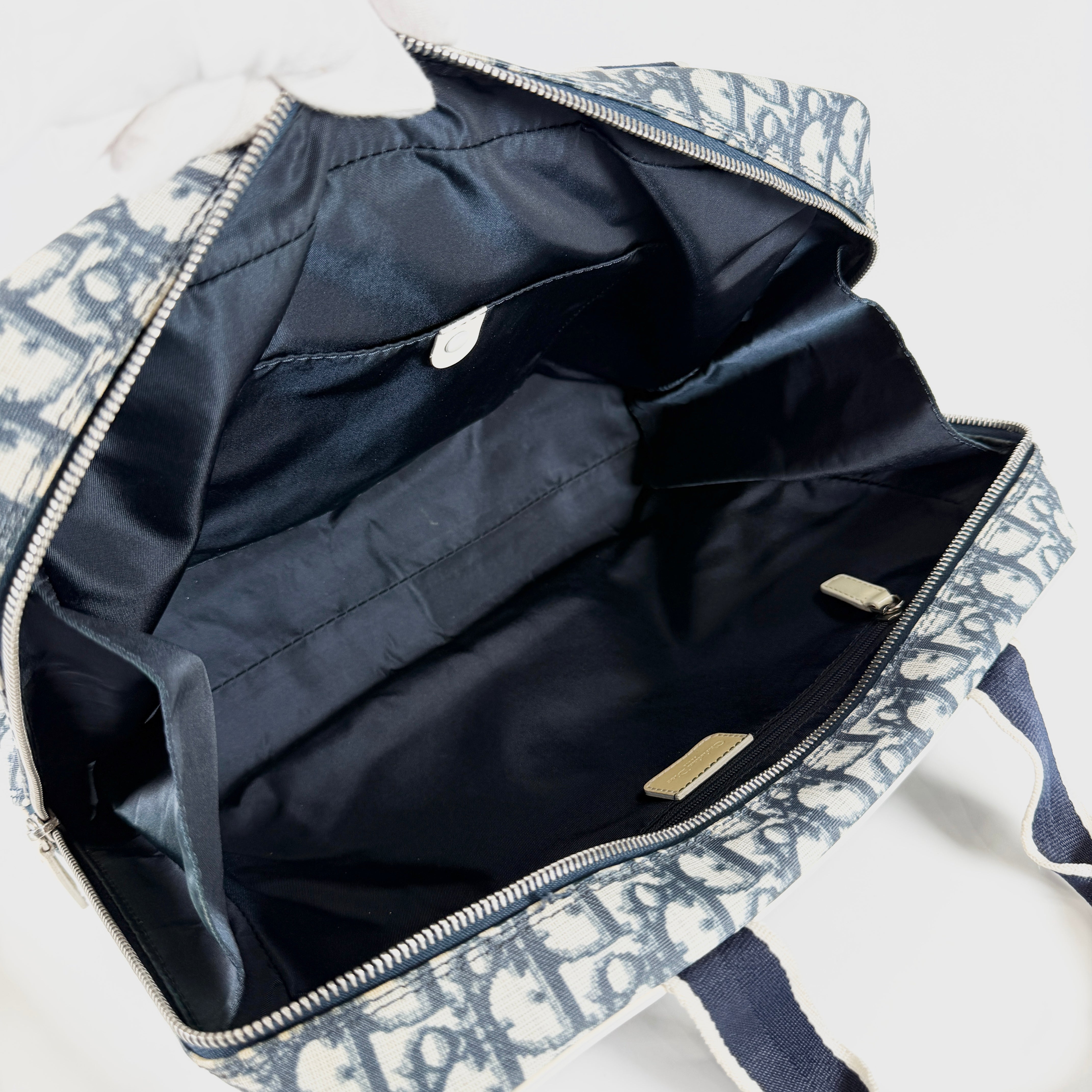 2605 secondhand CD Trotter hand bag