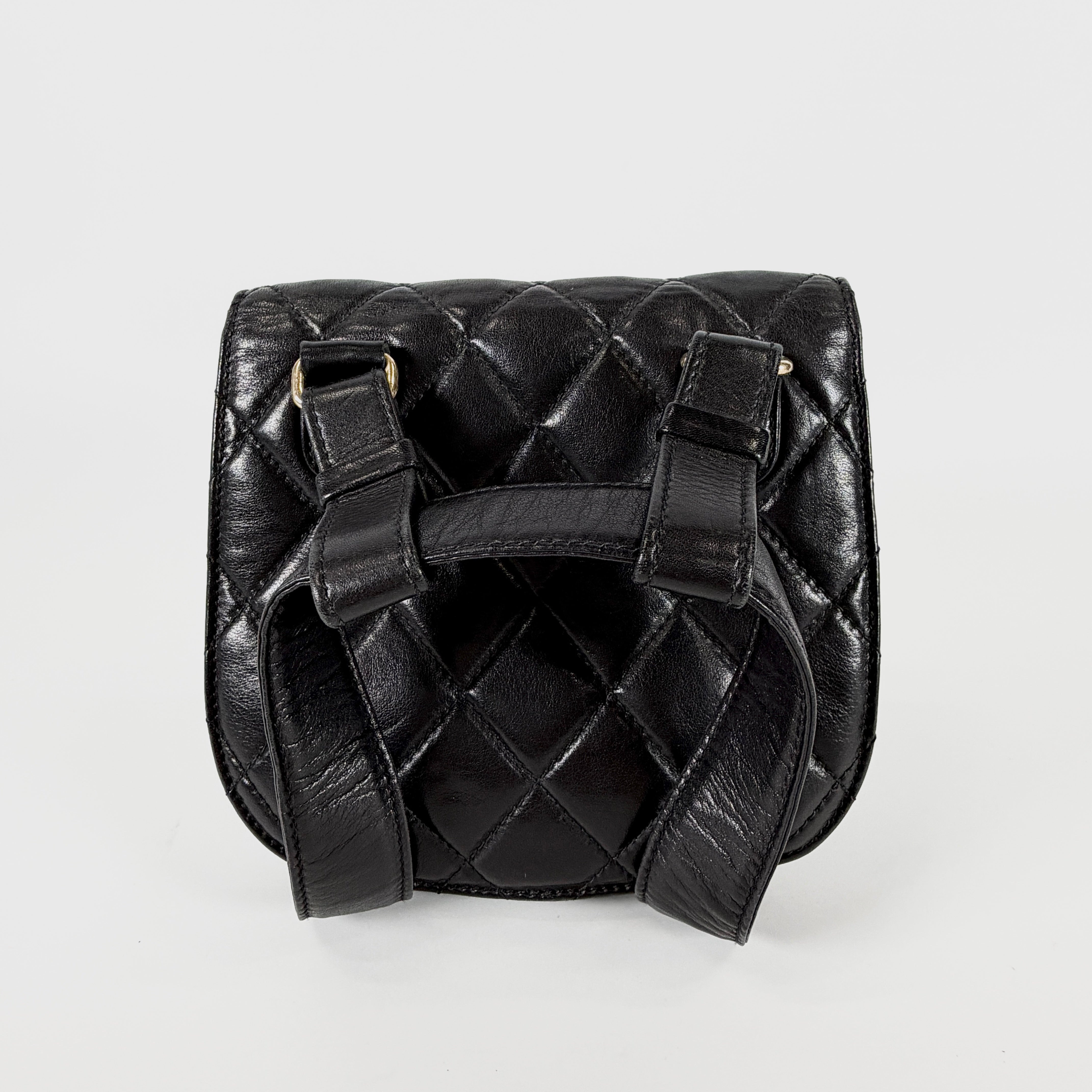 2606 secondhand CHANEL Body Bag / Waist Bag Matelasse