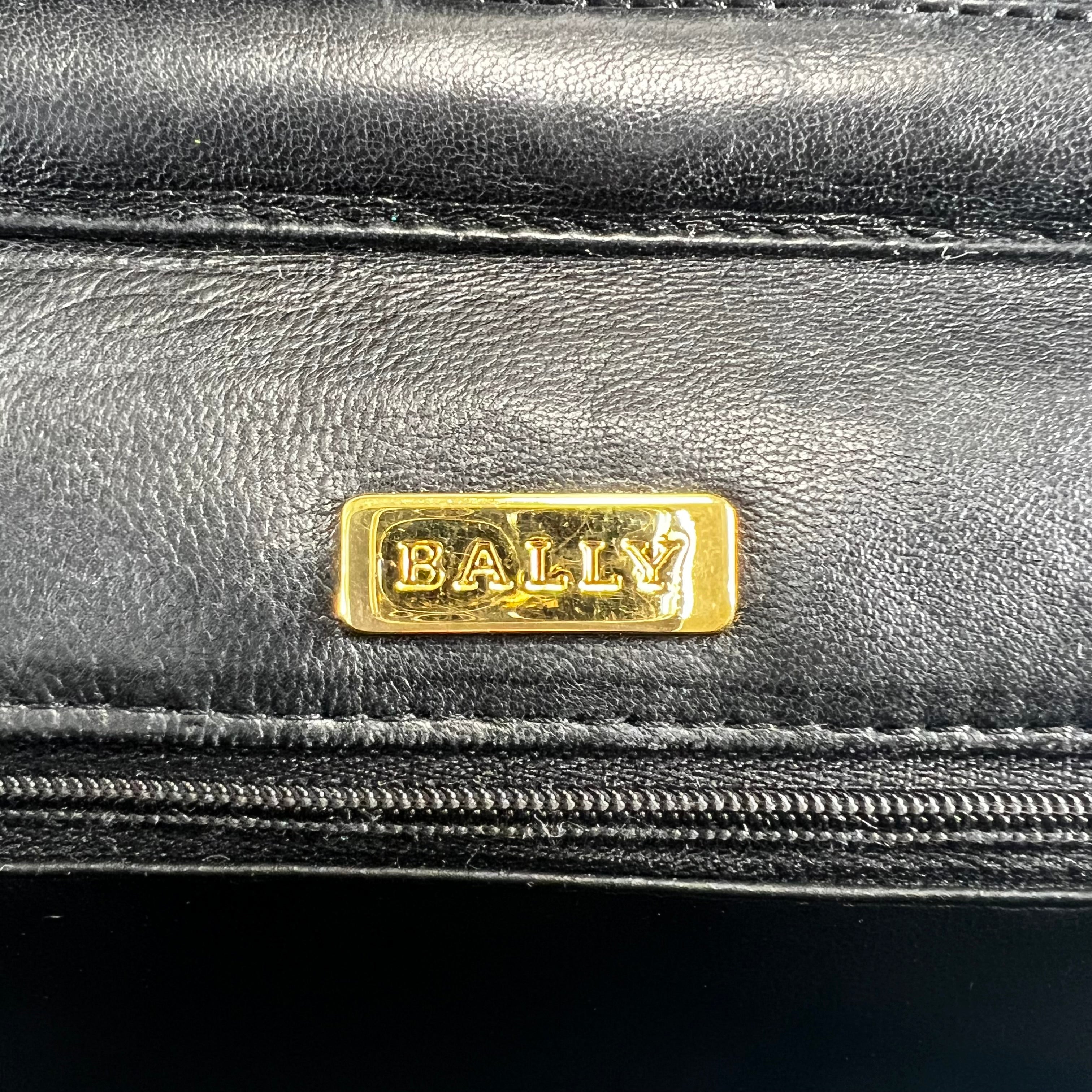 2606 secondhand BALLY Chain Shoulder Bag