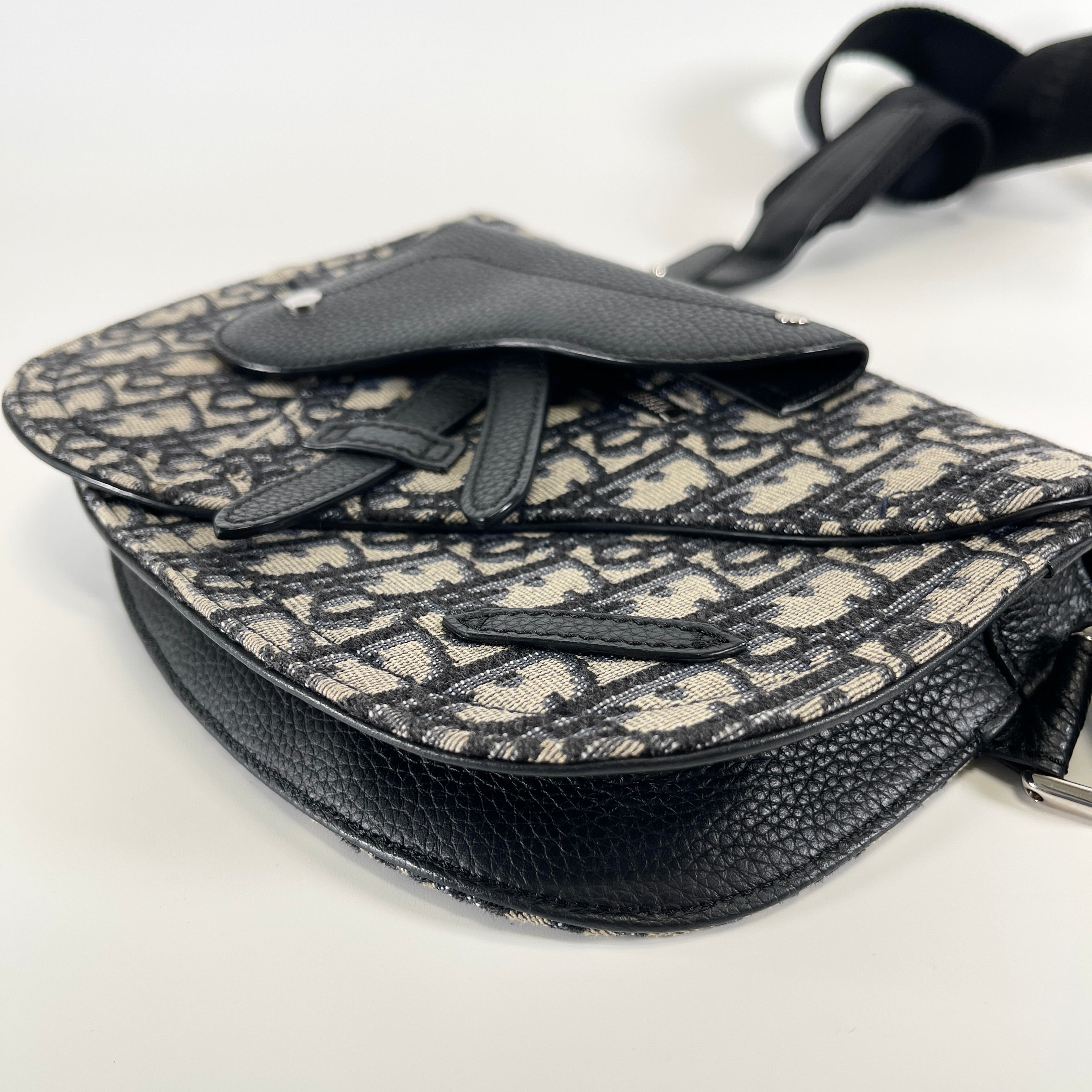 2605 secondhand CD bag saddle of leak / Navy × gray Jacquard