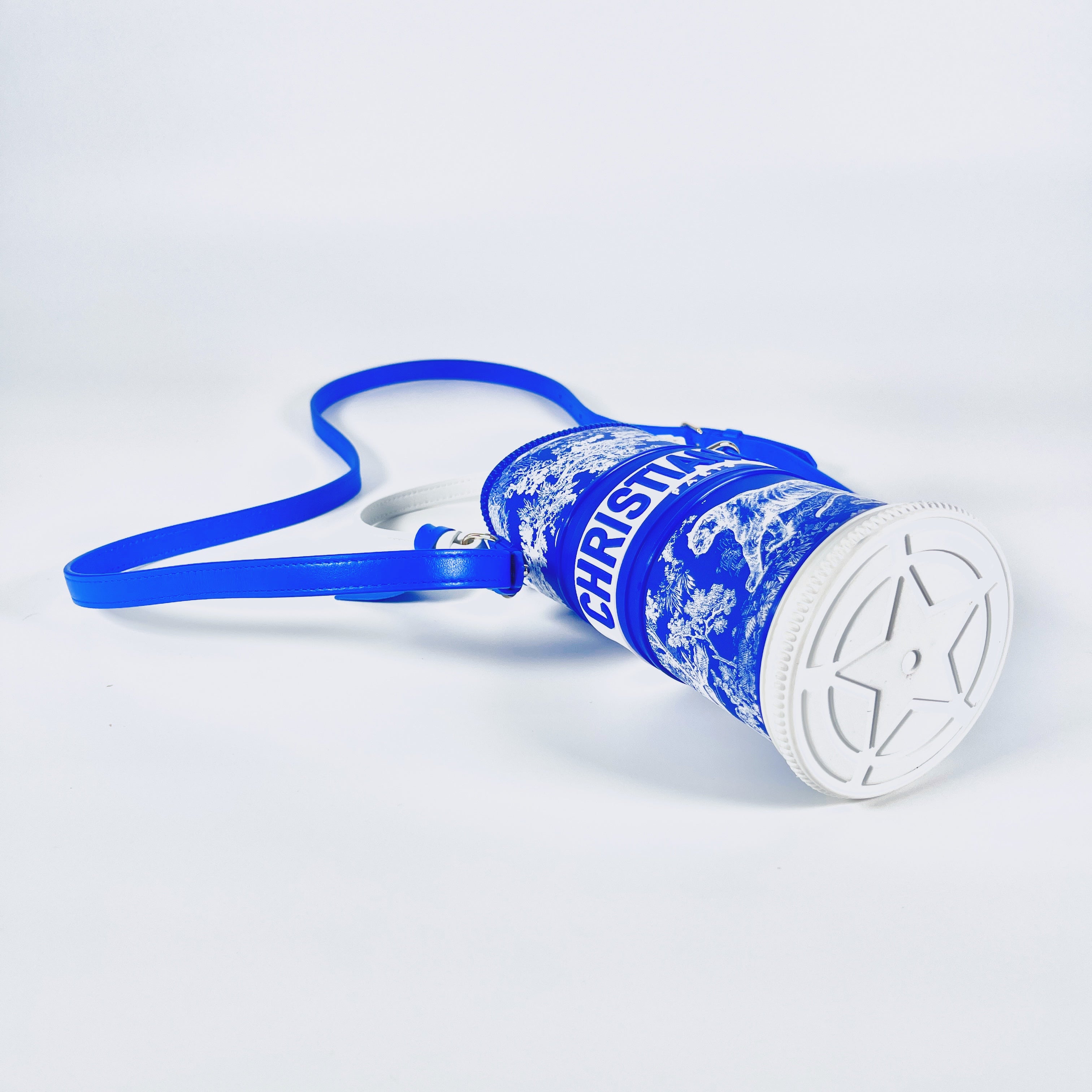 2604 secondhand CD 2Way Bottle holder