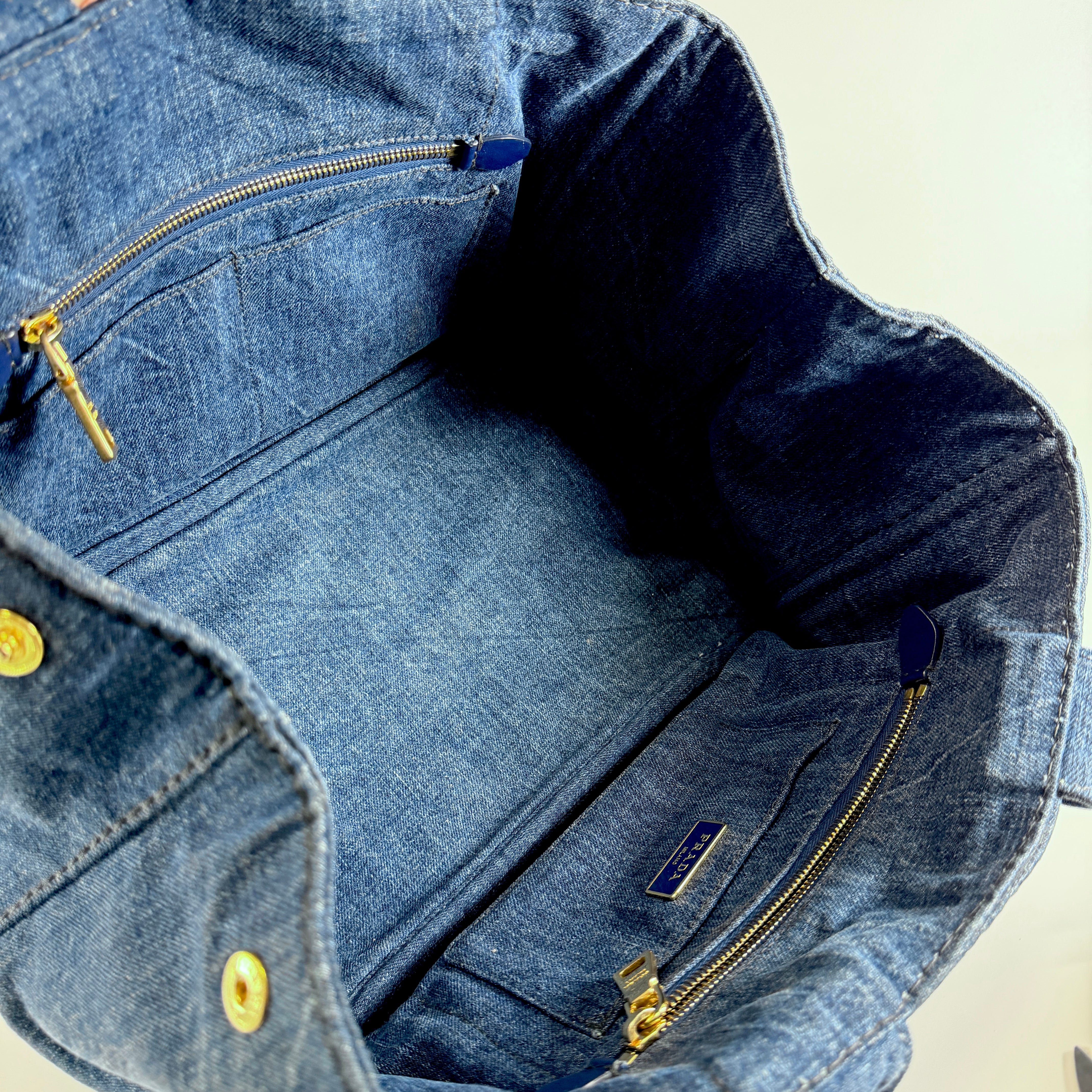 2605 secondhand PRADA Shoulder bag