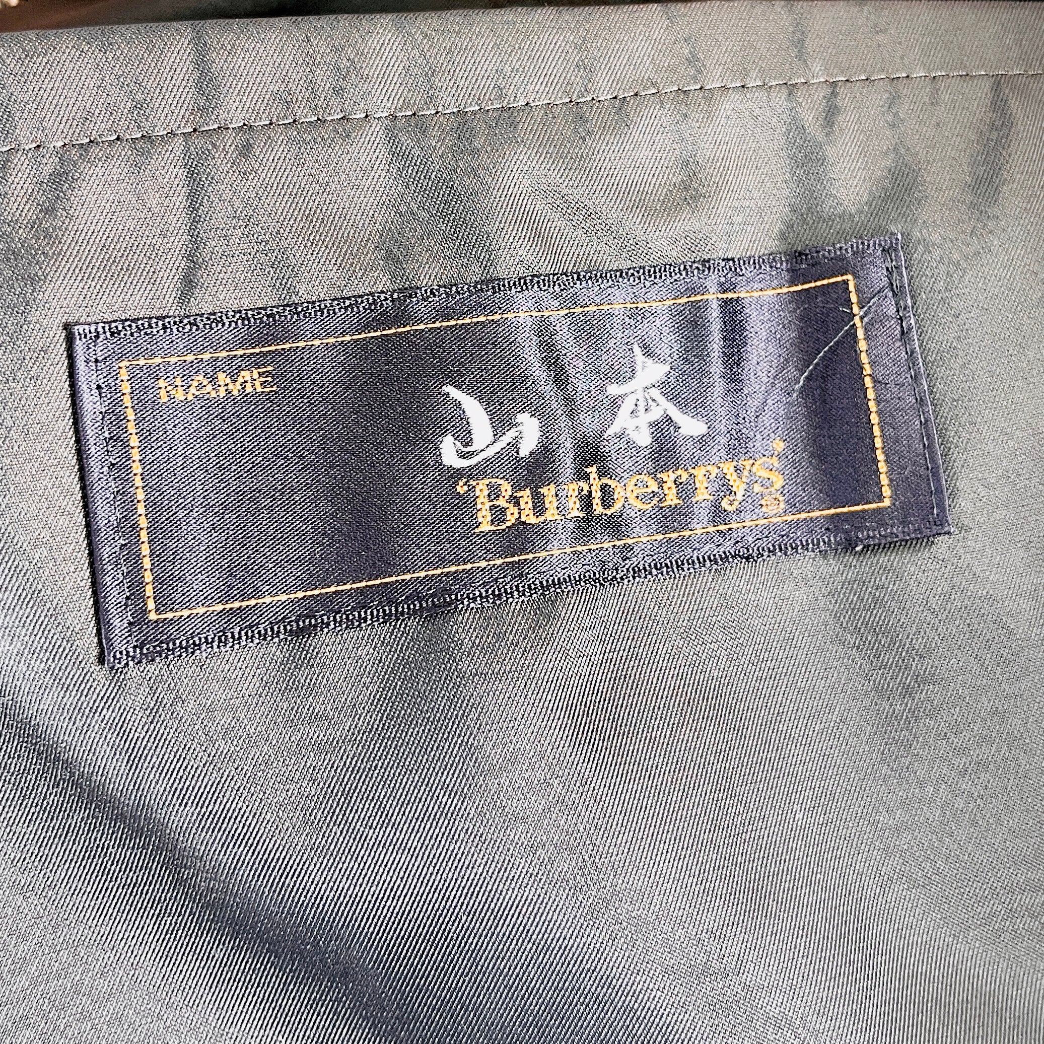 2606 secondhand BURBERRY coat