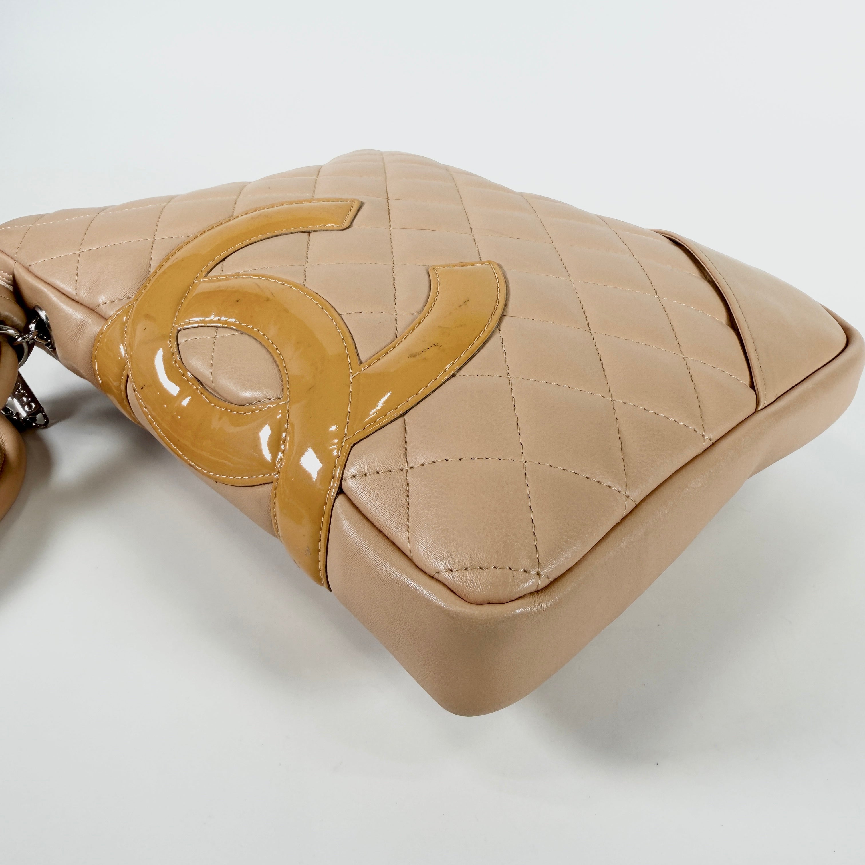 2605 secondhand CHANEL Shoulder bag + O