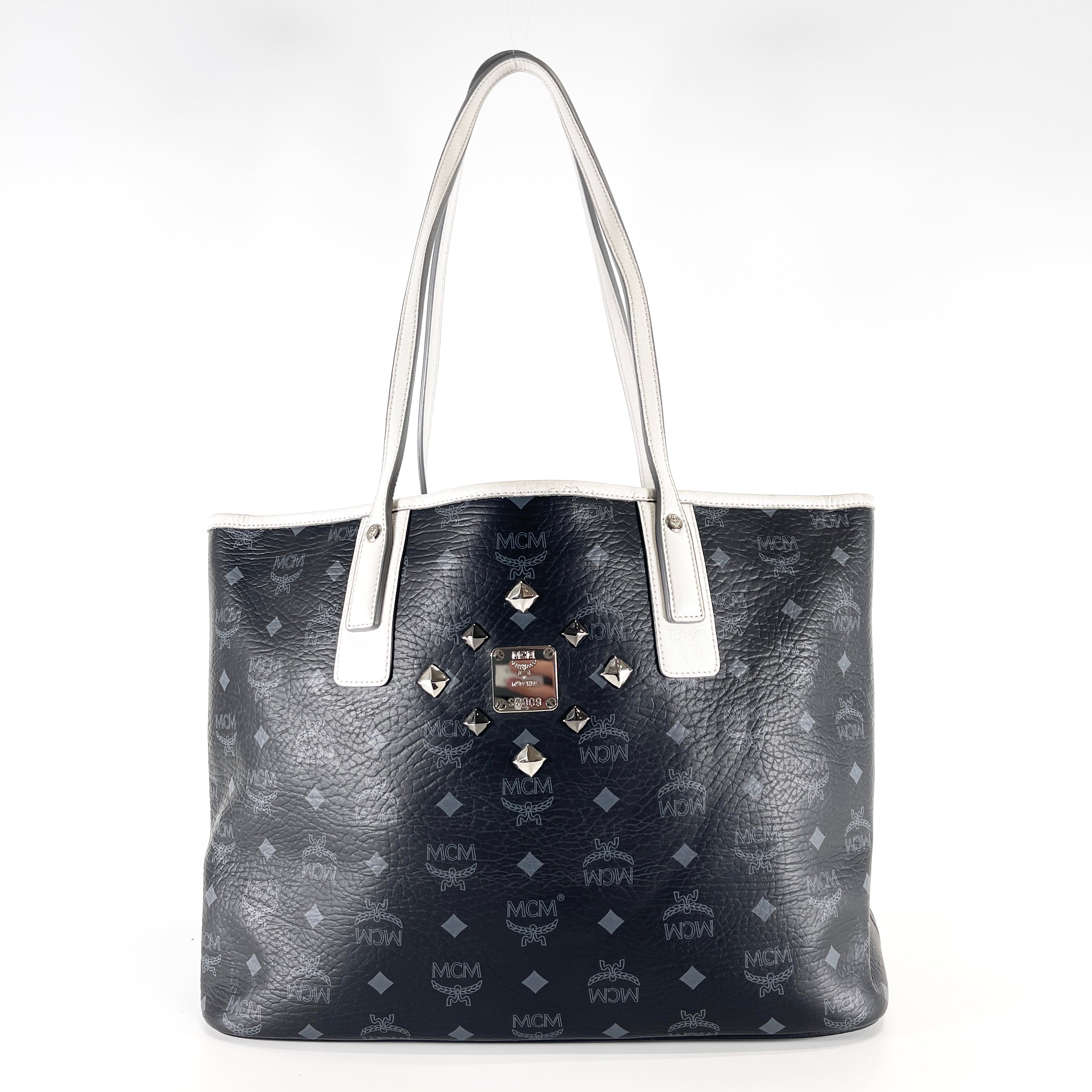 2605 secondhand MCM Visetos Tote Bag
