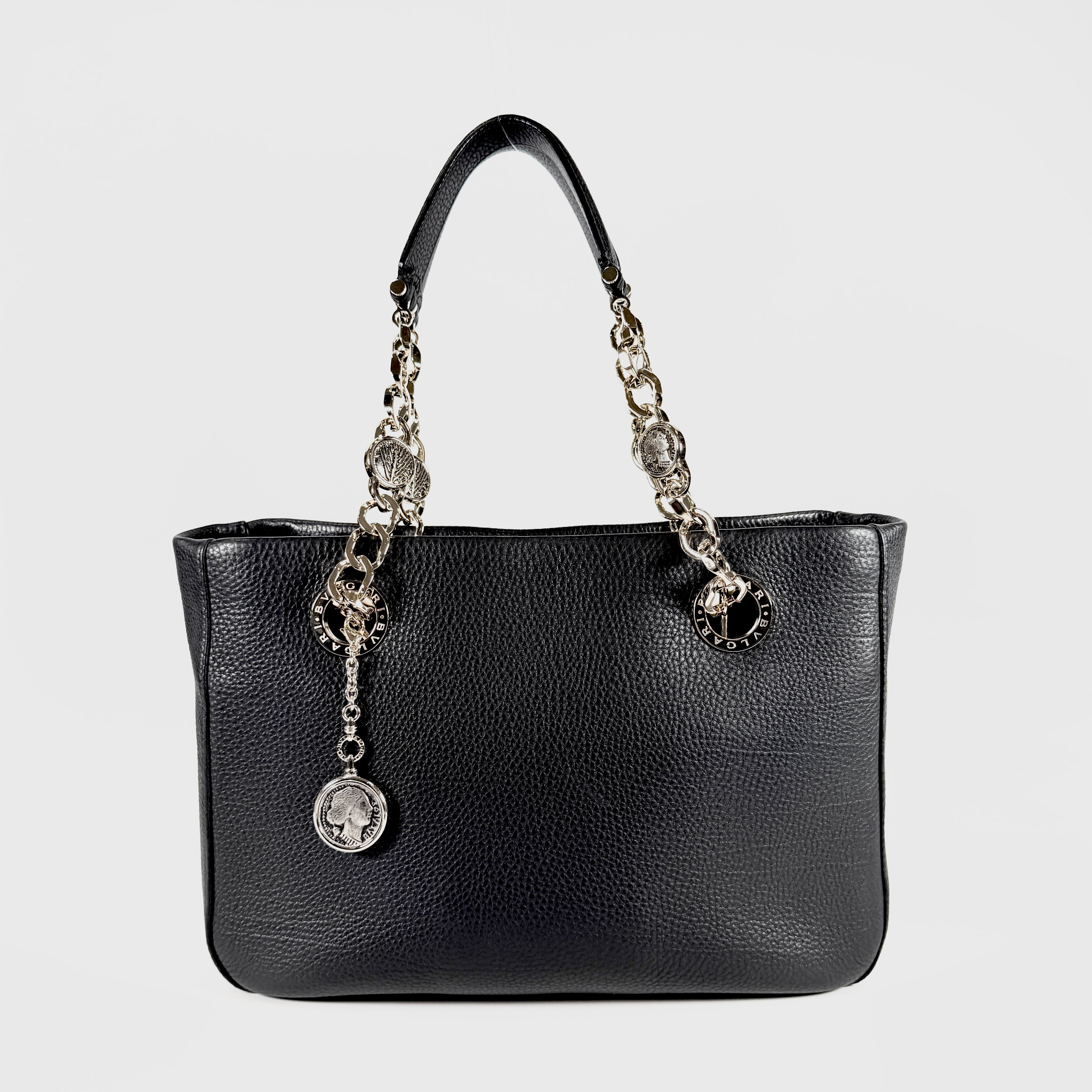 2608 secondhand BVLGARI hand bag