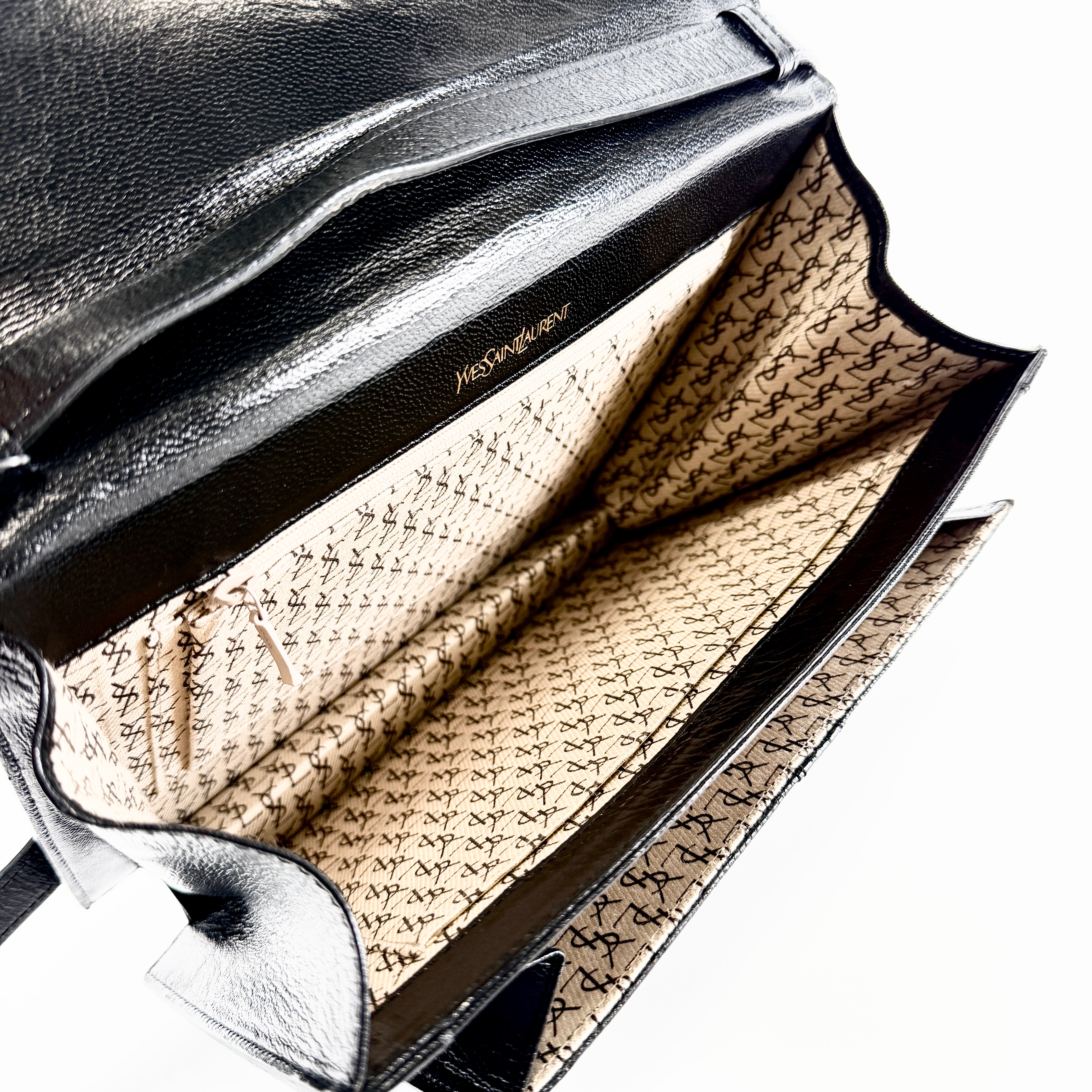 2605 secondhand SAINTLAURENT Shoulder bag Y flap Hook