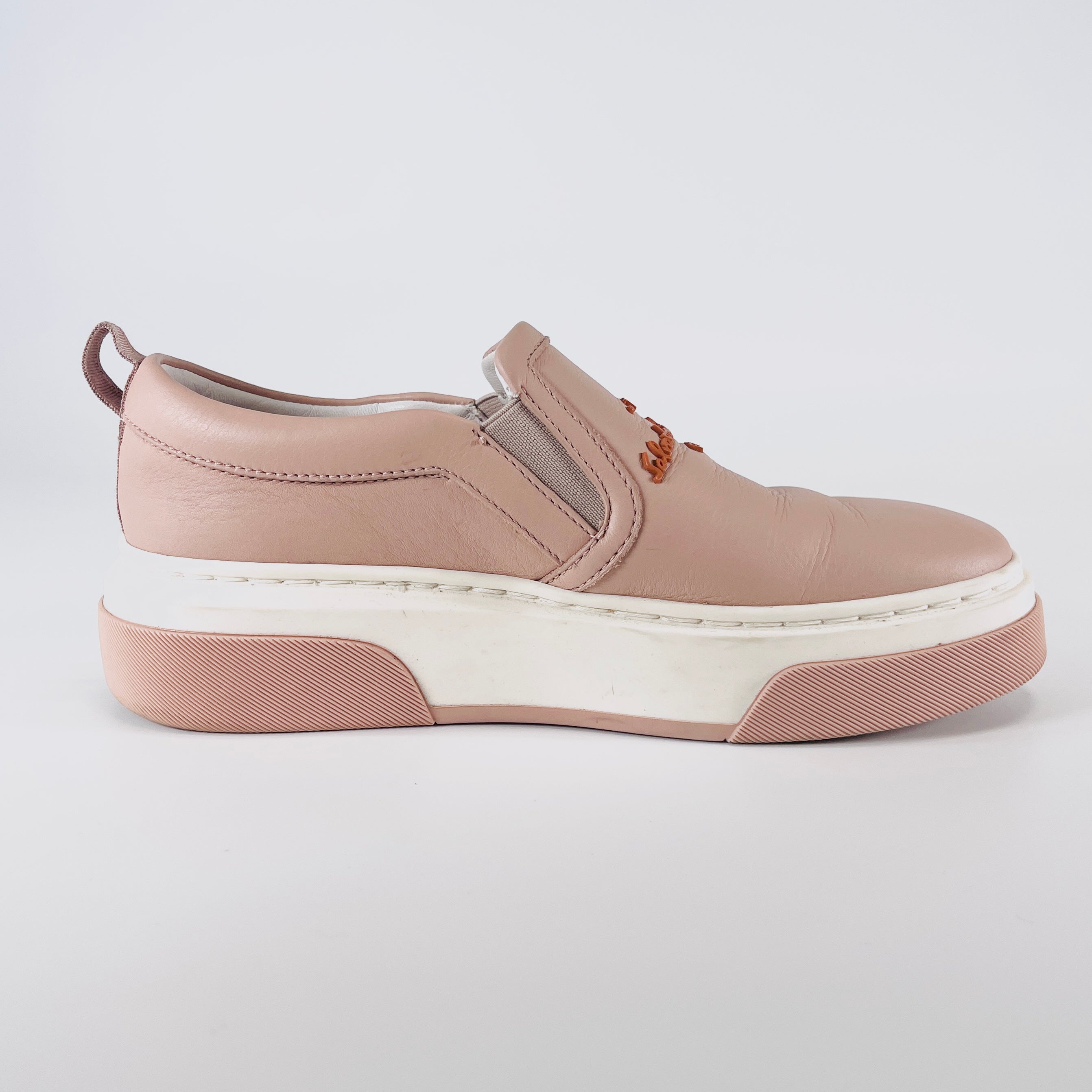 2606 secondhand Ferragamo sneakers
