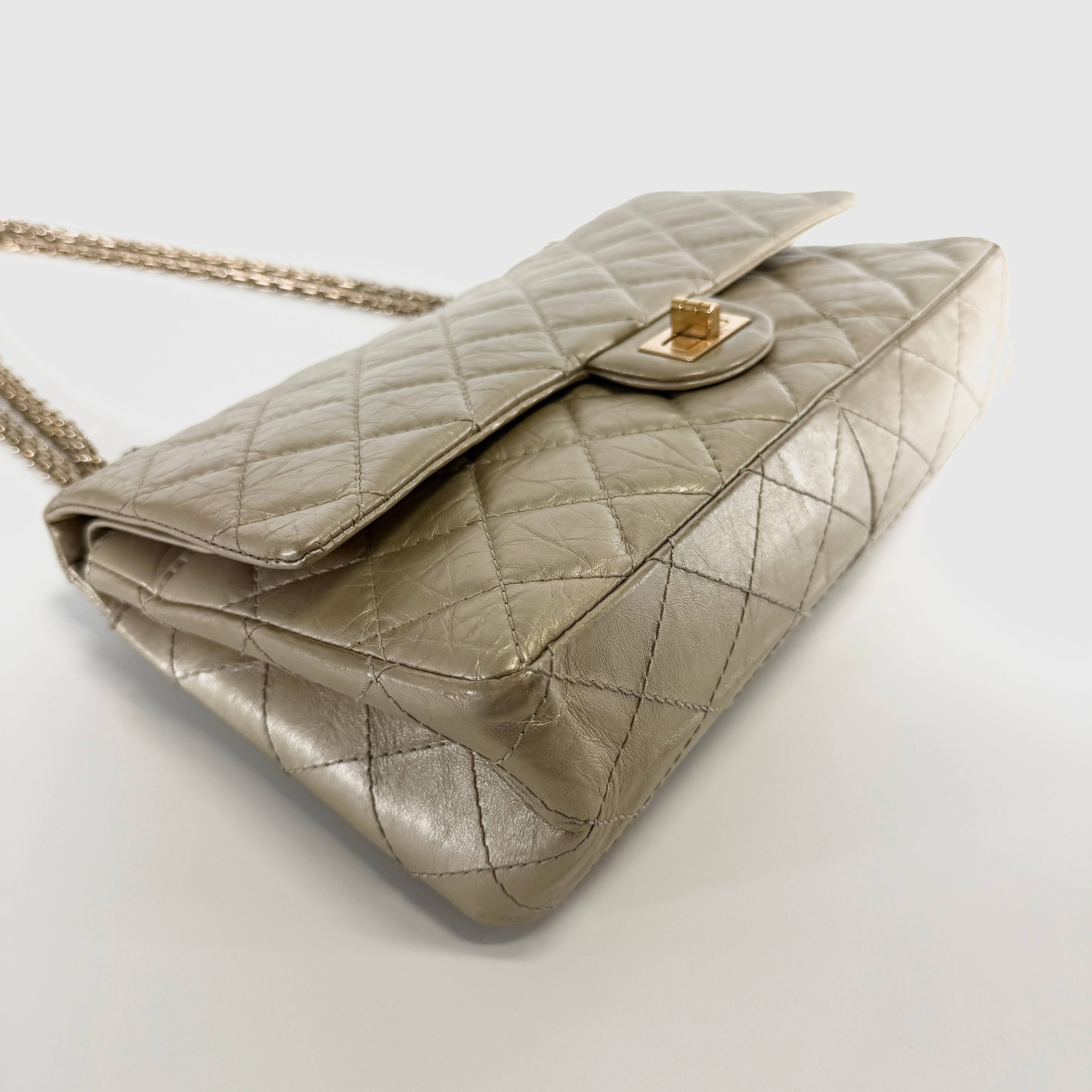 2607 secondhand CHANEL Shoulder bag Recolor