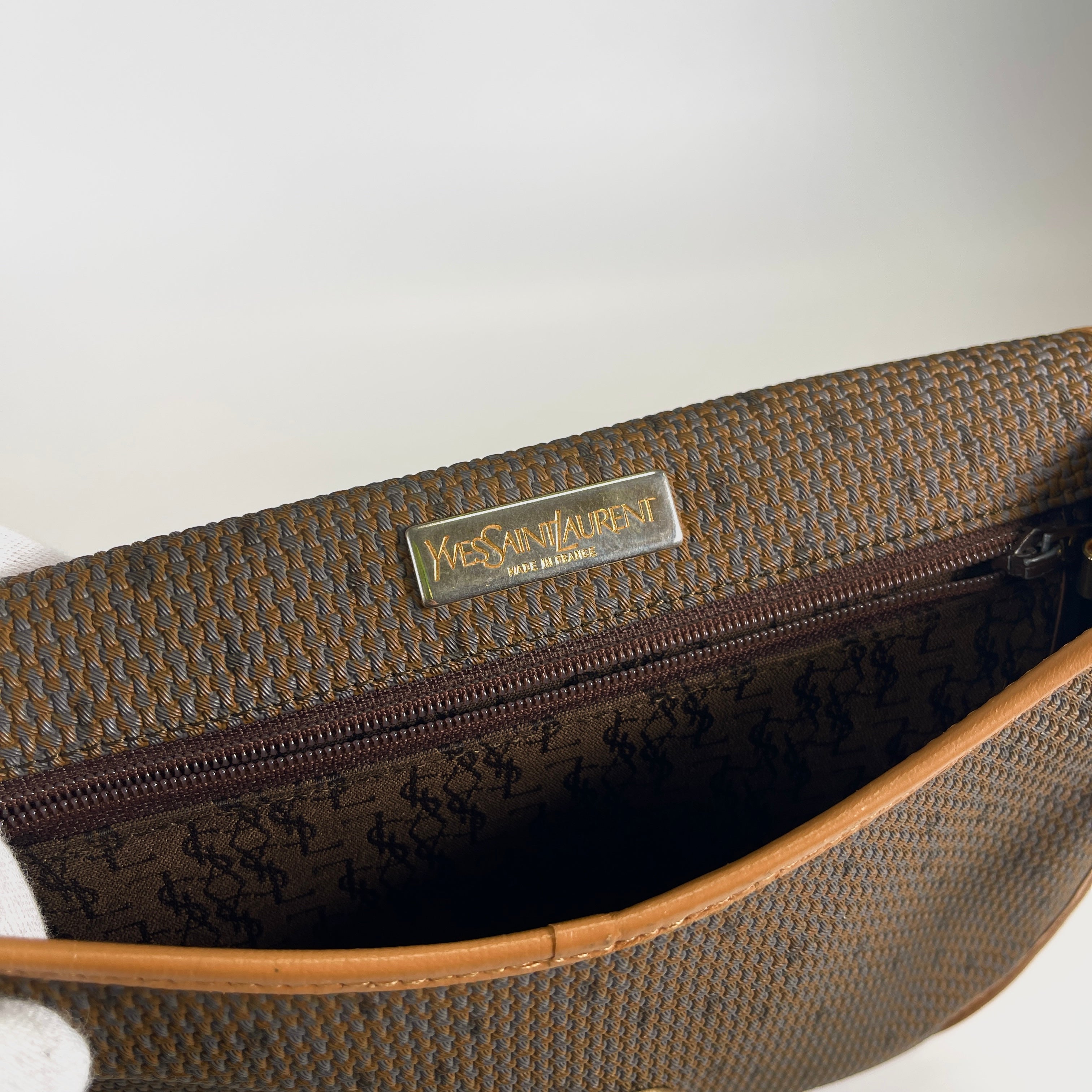 2605 secondhand SAINTLAURENT YSL Shoulder bag
