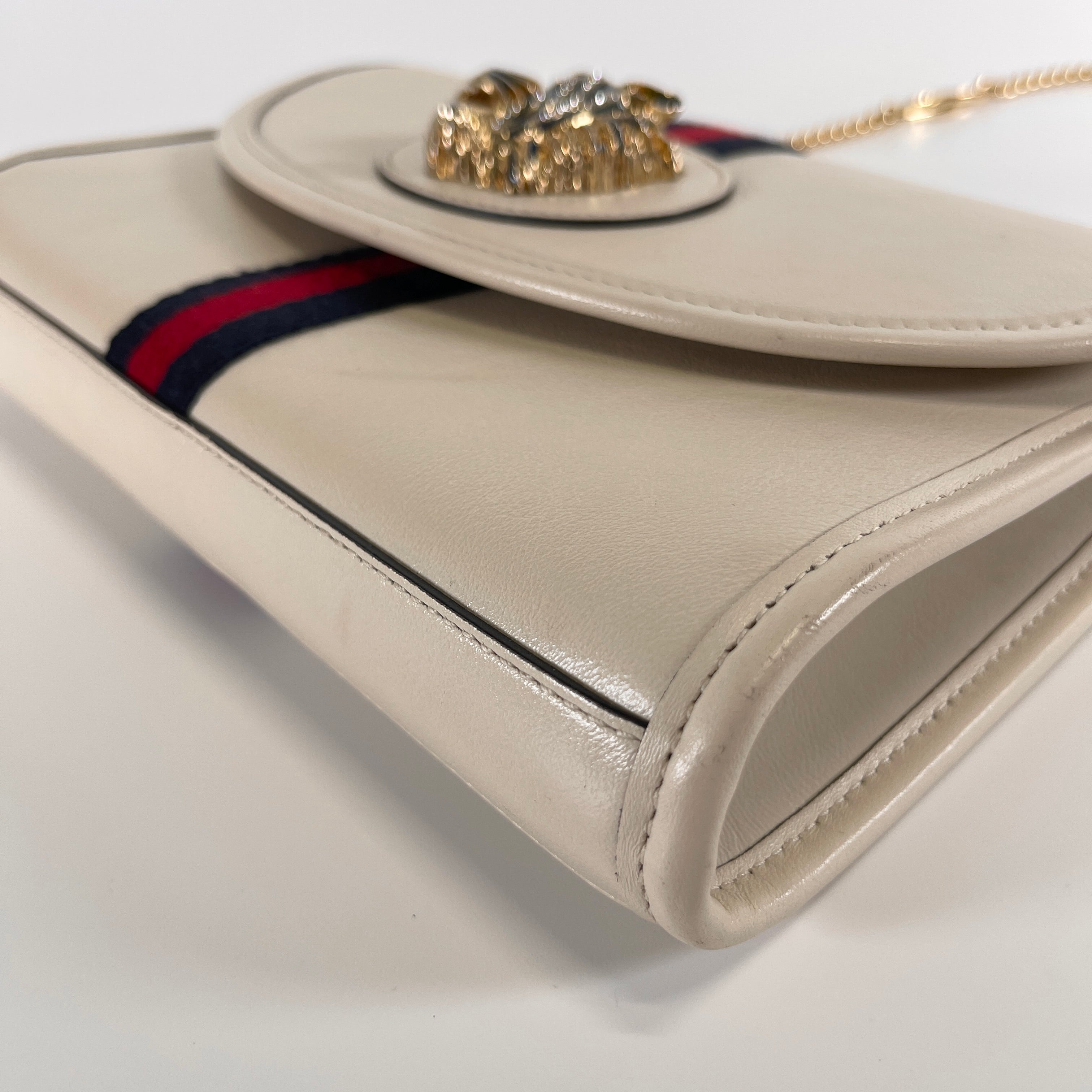 2605 secondhand GUCCI Tiger Head leather Chain Shoulder Bag white 570145