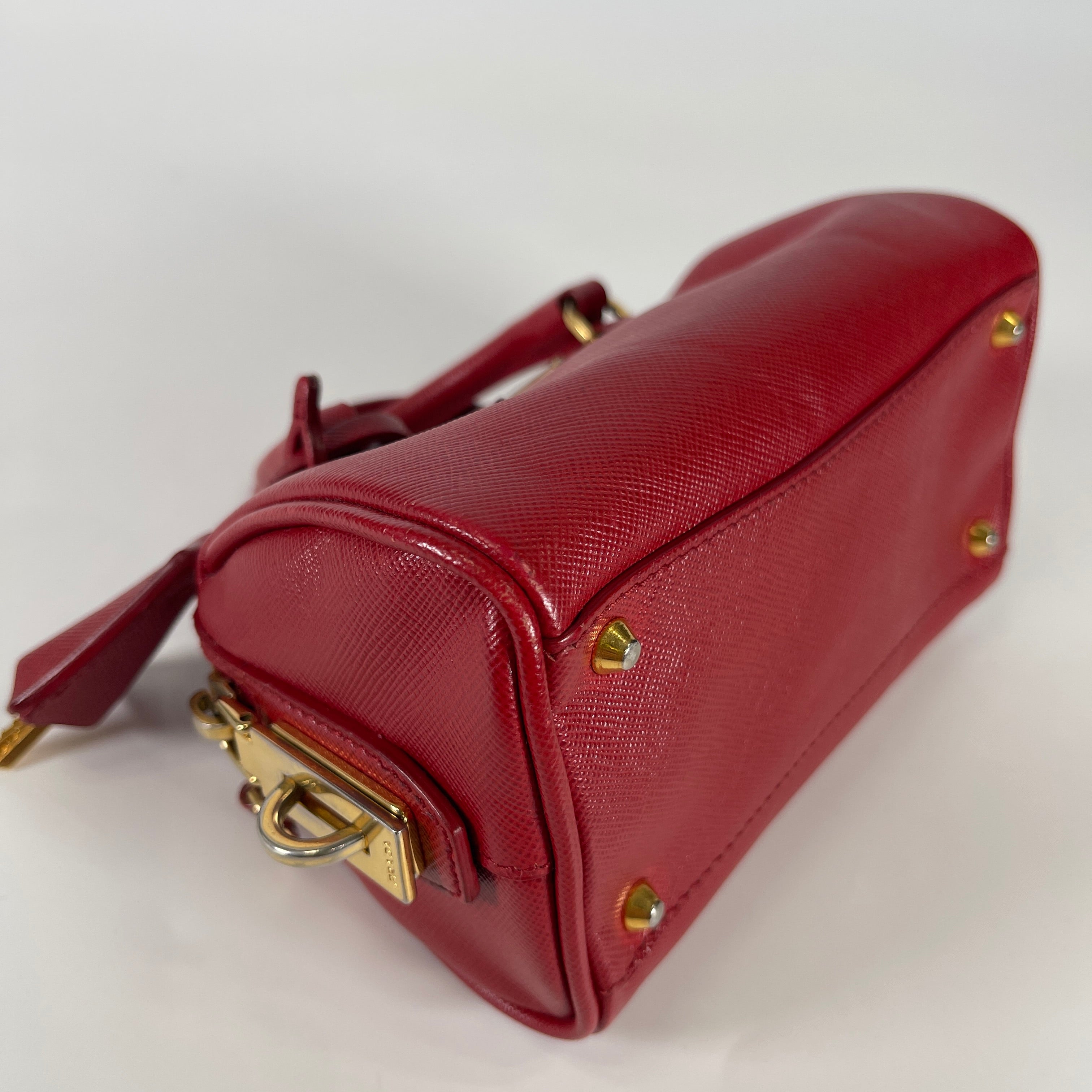 2606 secondhand PRADA mini Shoulder bag