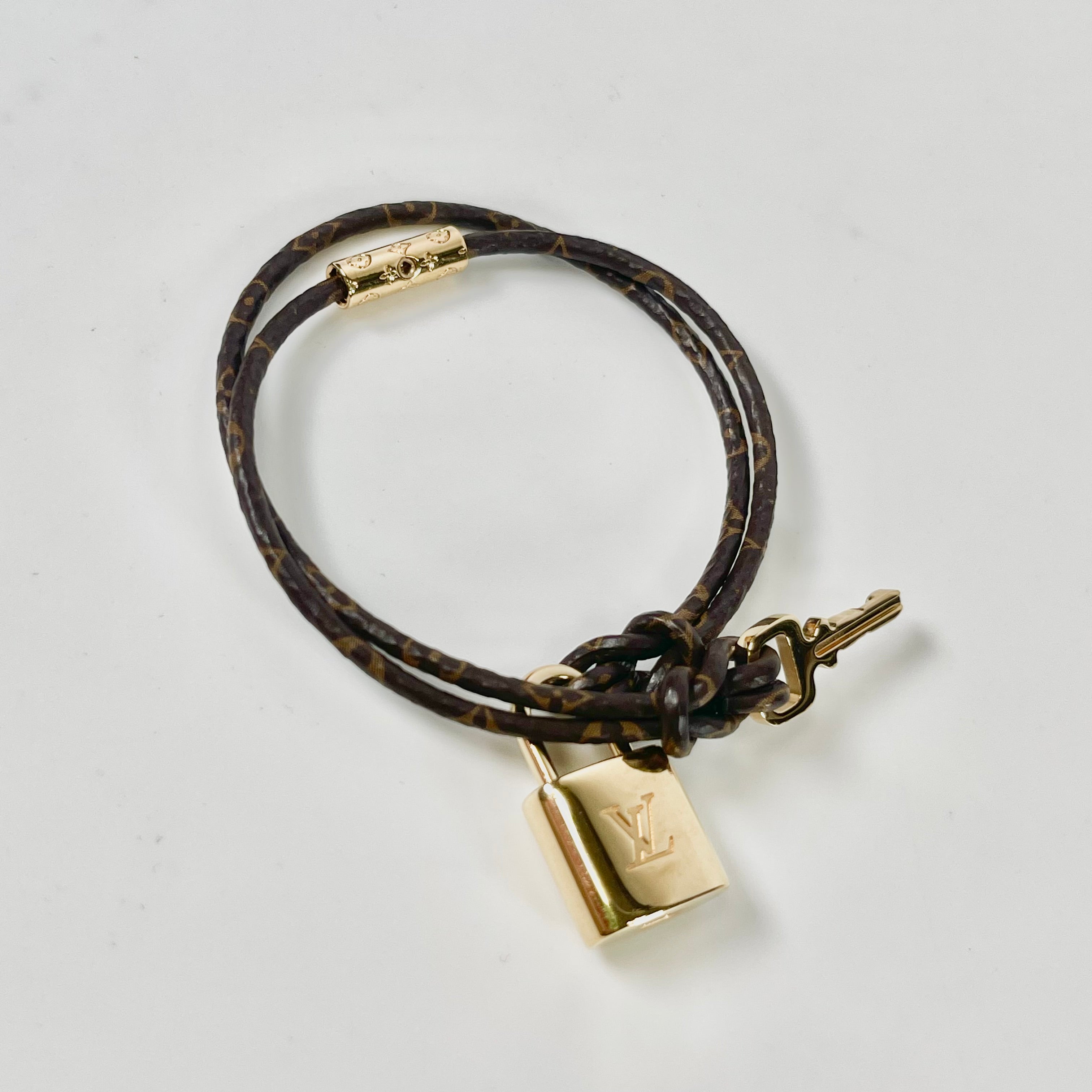 2603 secondhand LV Padlock bracelet