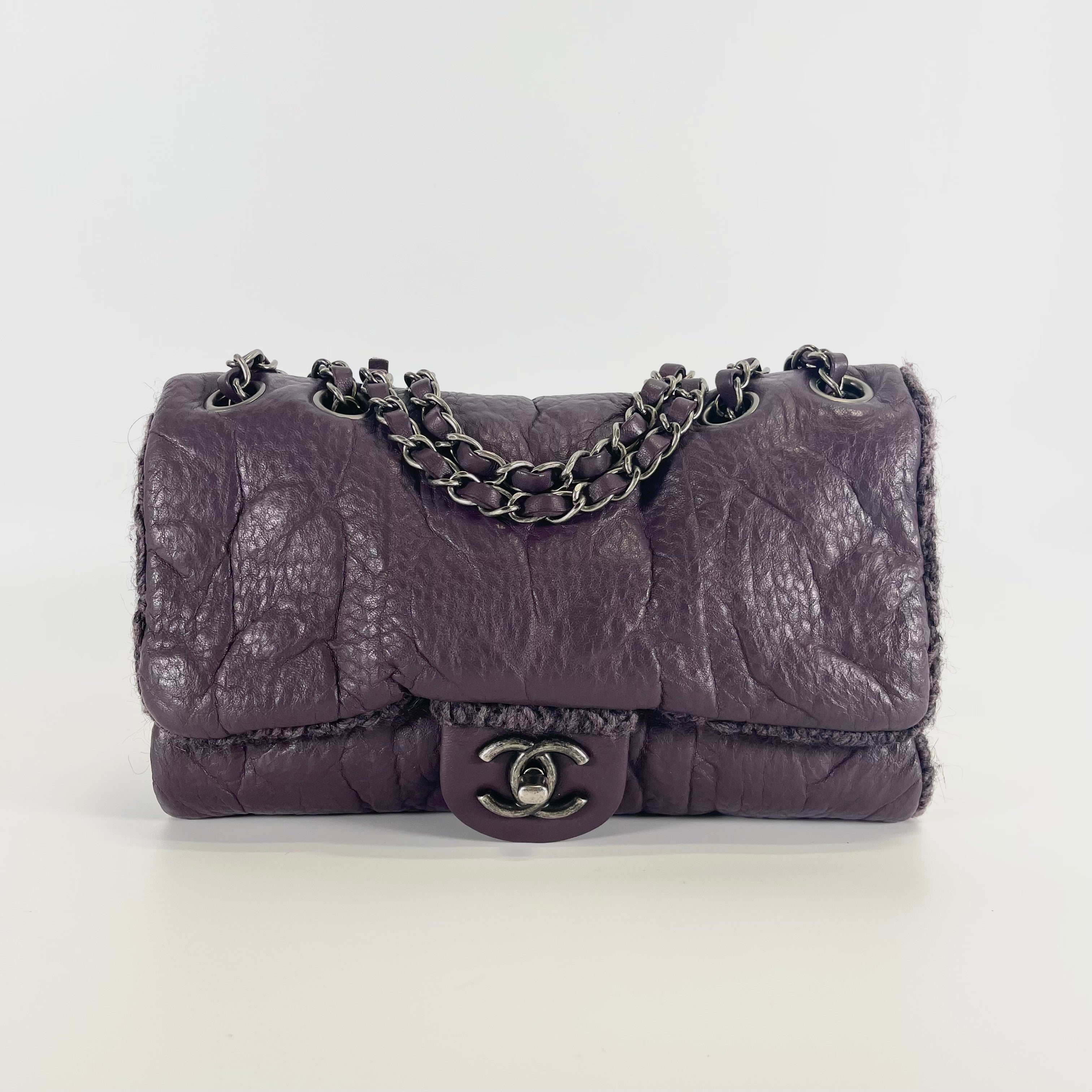 2507 CHANEL Chain Shoulder Bag Purple