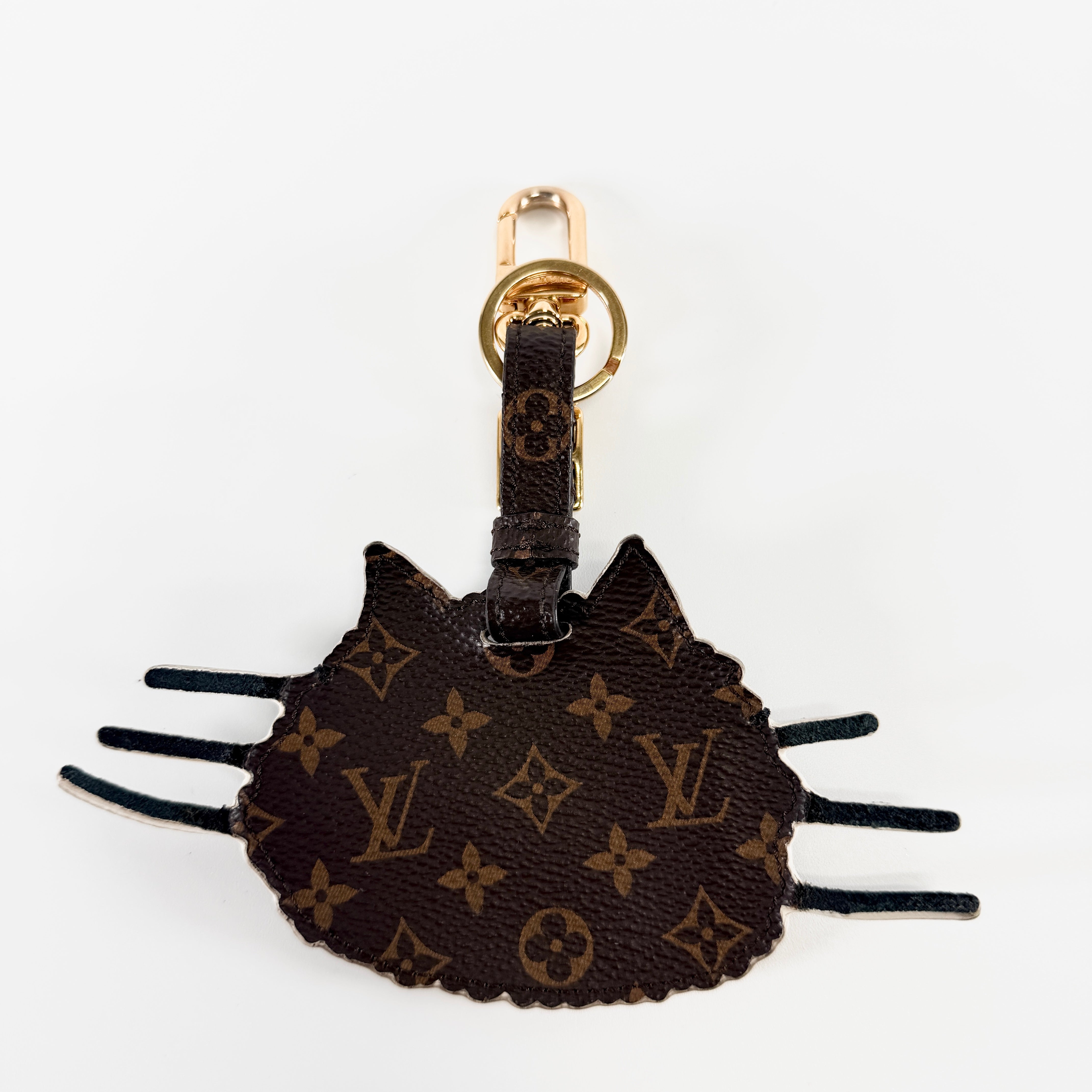 2605 secondhand LV Monogram MP2282 Porto Ad Cat grams key ring Brown CX0198