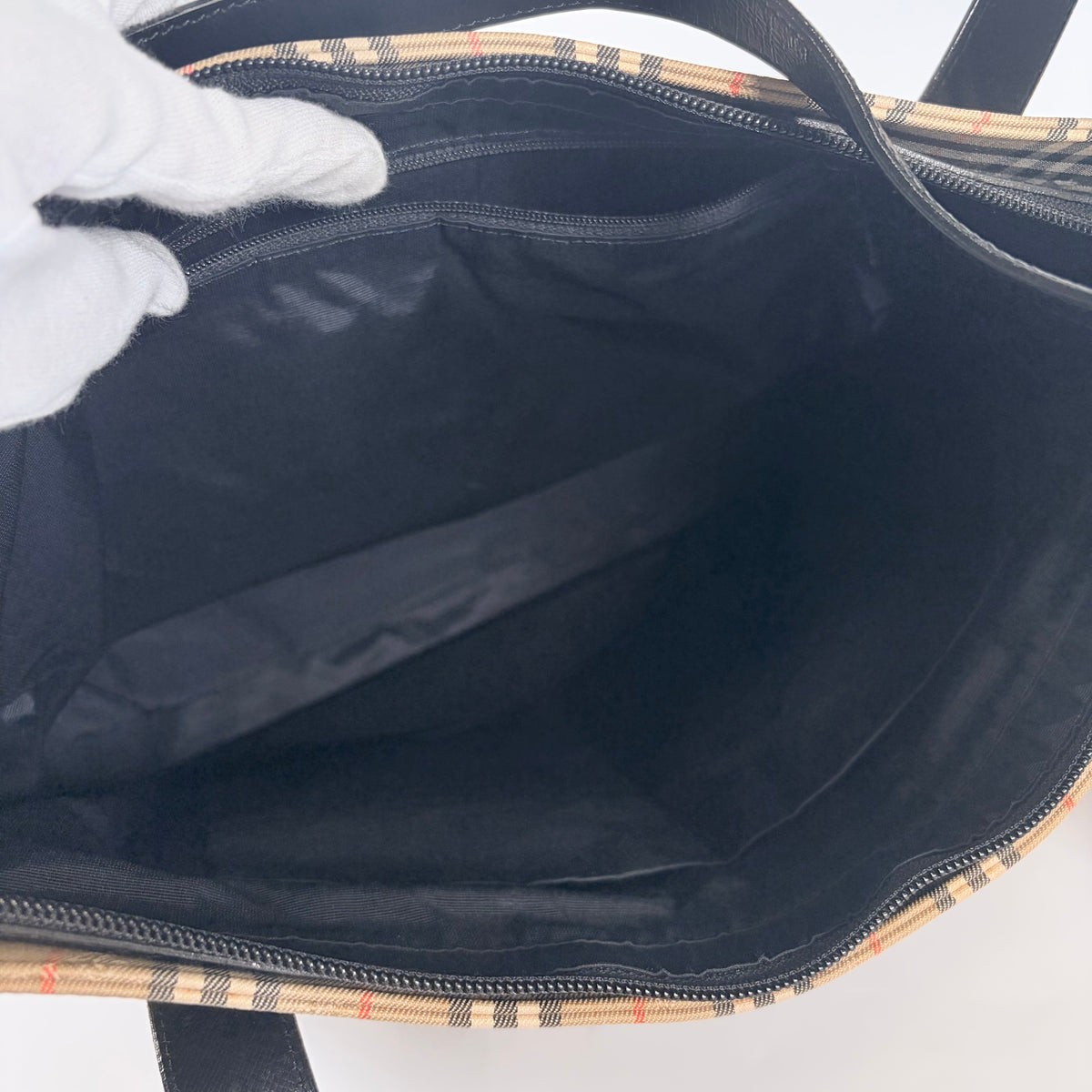 2605 secondhand BURBERRY Nova Check Tote bag