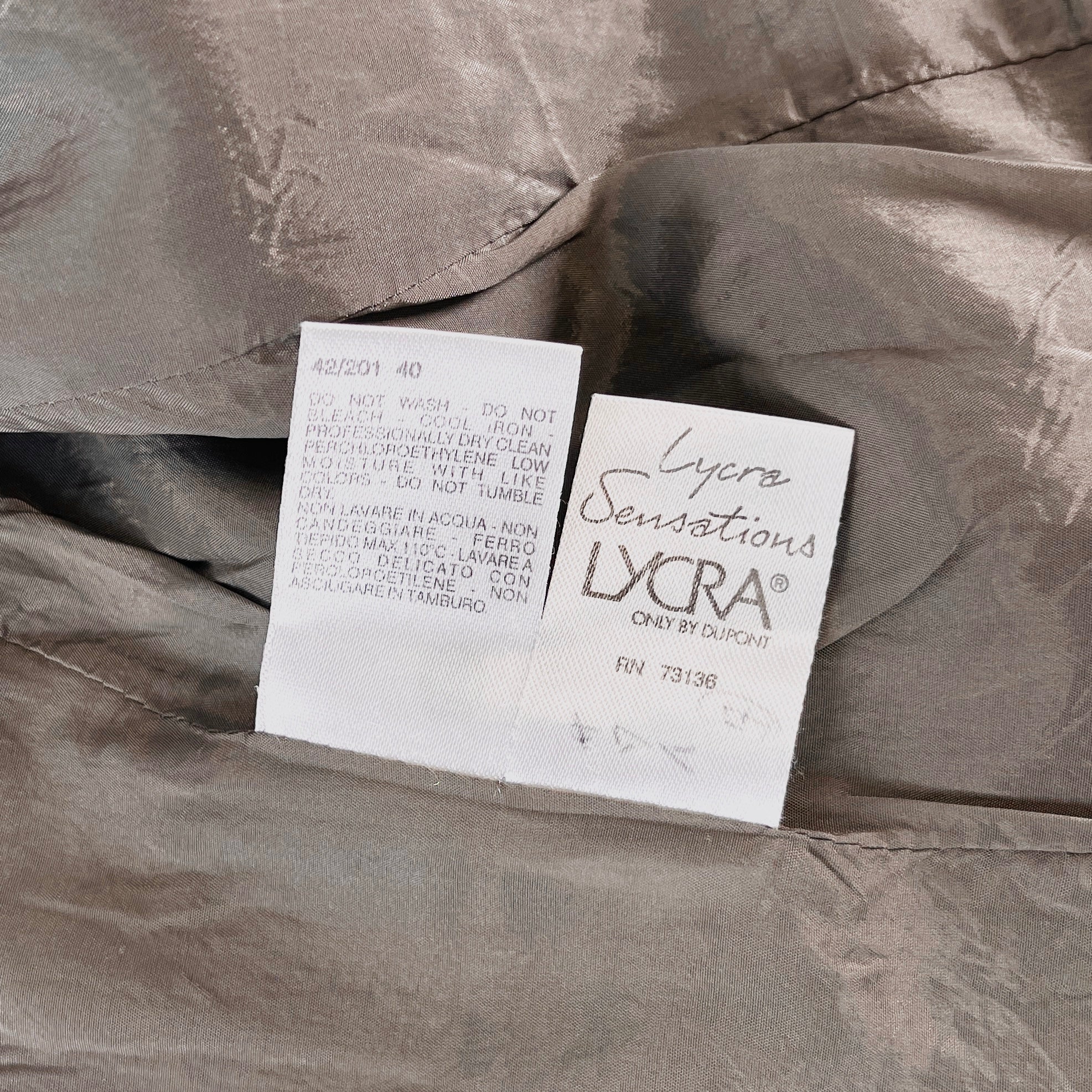 2606 secondhand MAX MARA set up
