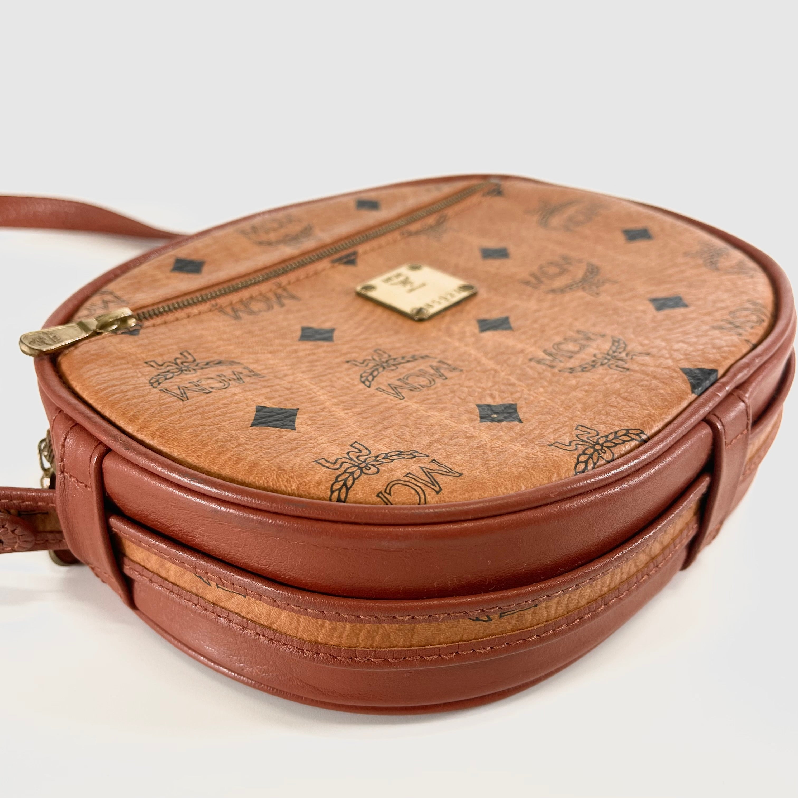2605 secondhand MCM Shoulder bag