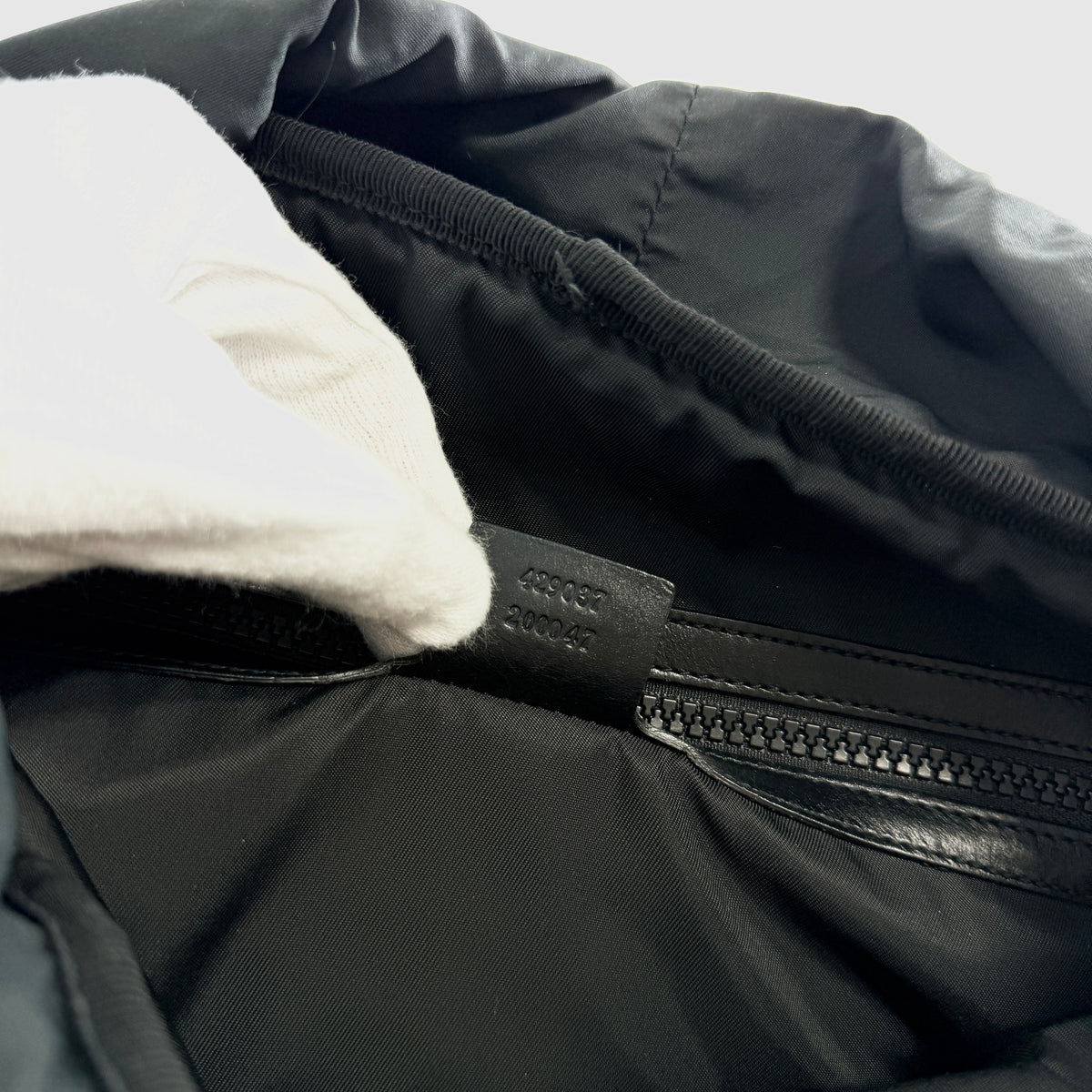 2607 secondhand GUCCI backpack