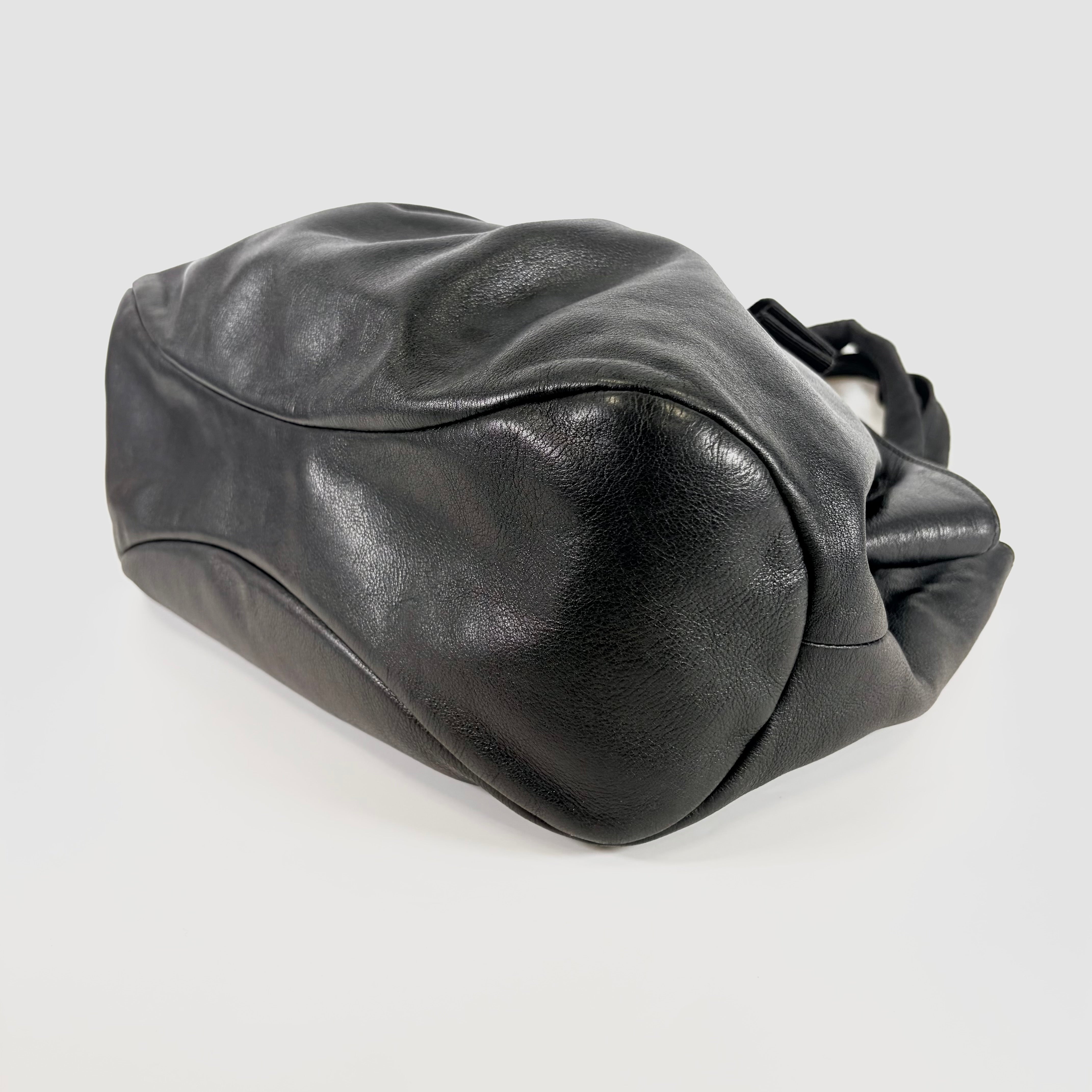 2606 secondhand Ferragamo Vara Ribbon hand bag