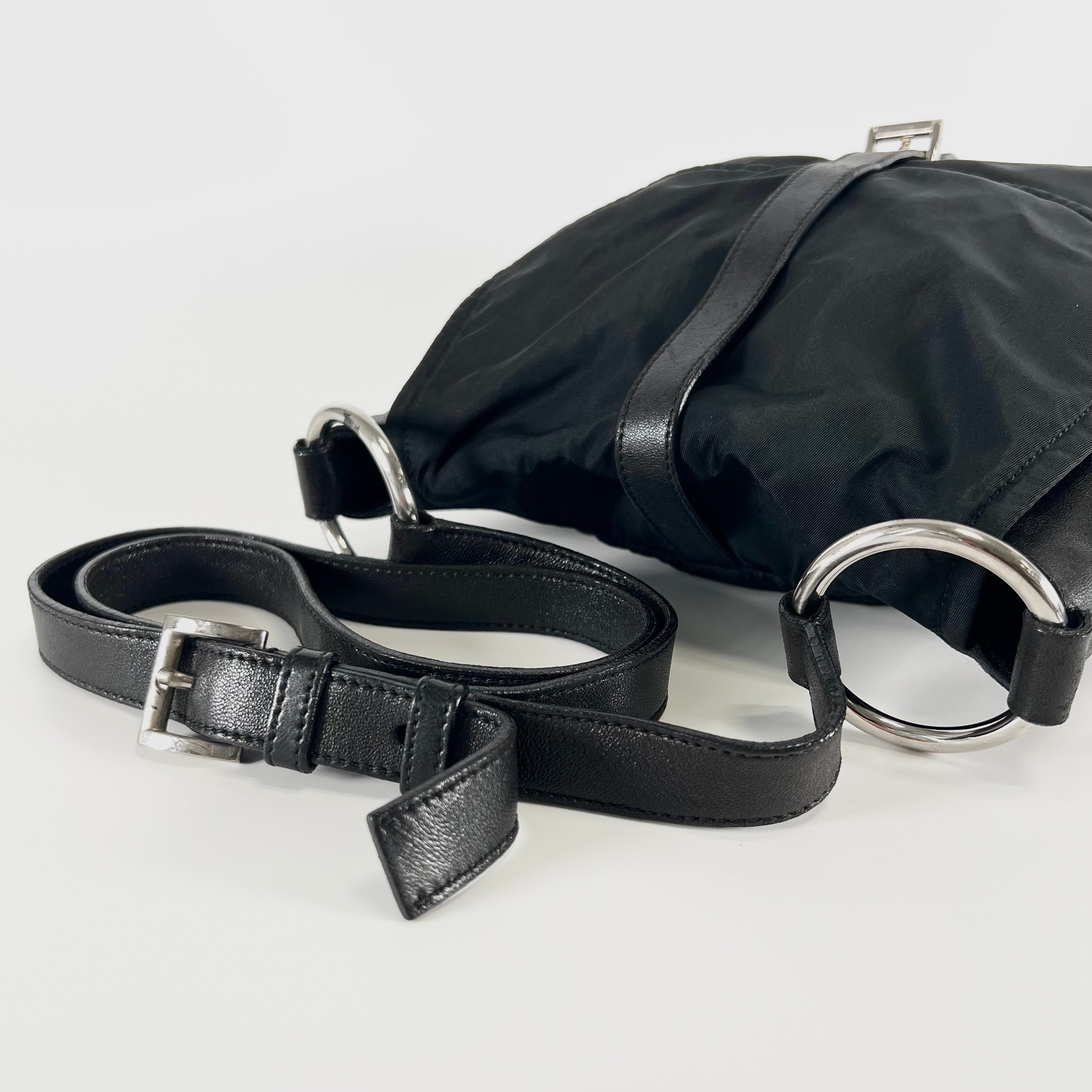 2606 secondhand PRADA nylon Shoulder bag