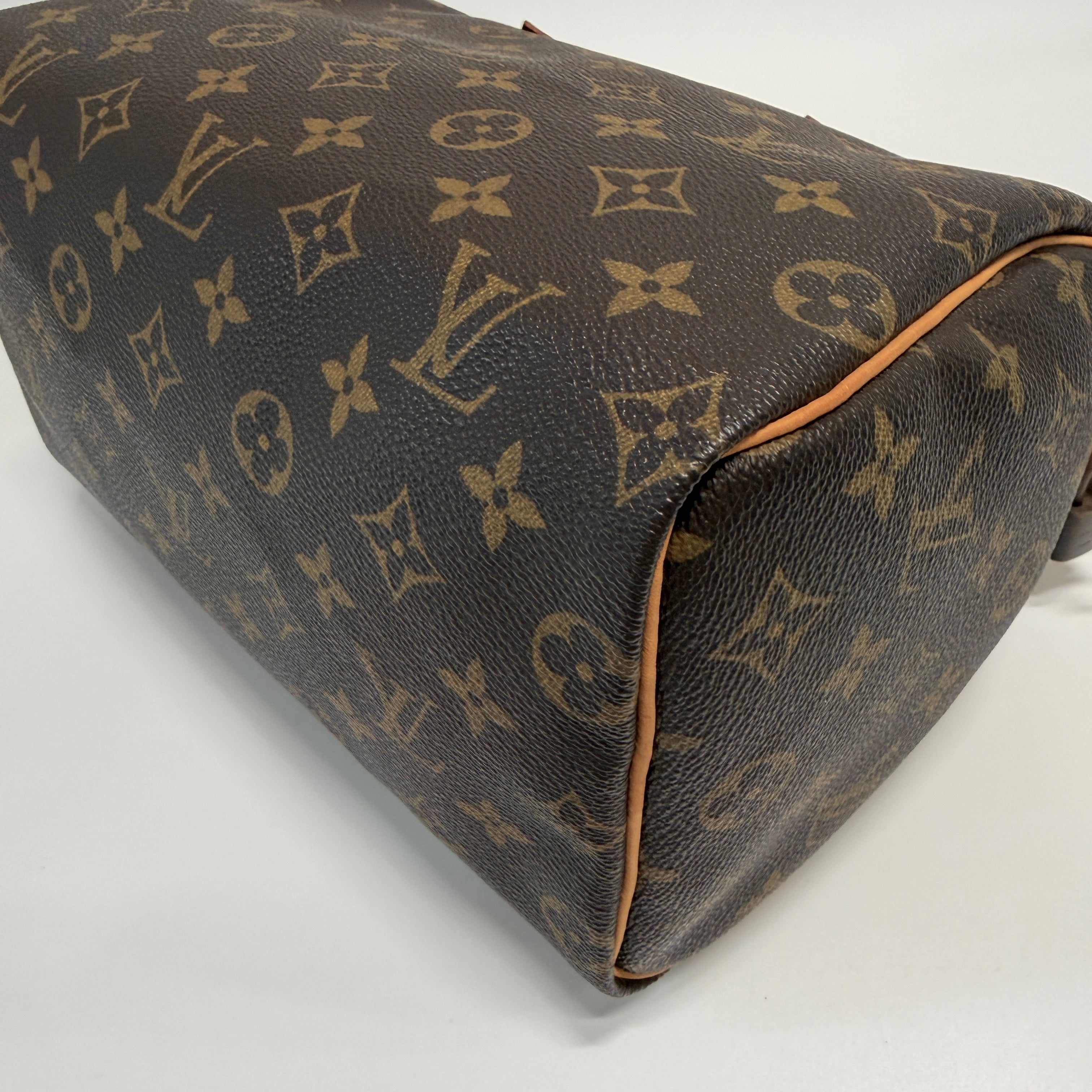 2606 secondhand LV Monogram Speedy 25